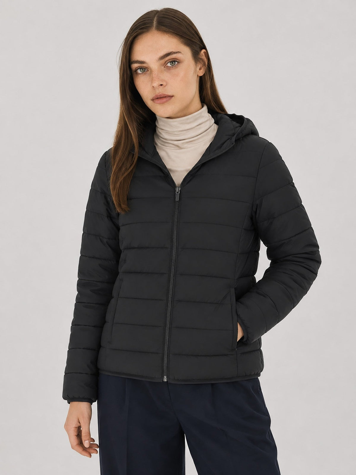 YUCOLEN Women Lightweight Hooded Jacket Water-Resistant Quilted Outdoor Coat in Black