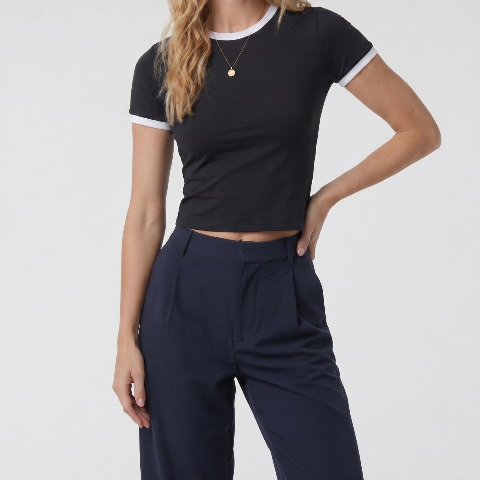 YUCOLEN Women Slim Fit Color Block Crop Top - High Stretch Athletic Shirt in Black
