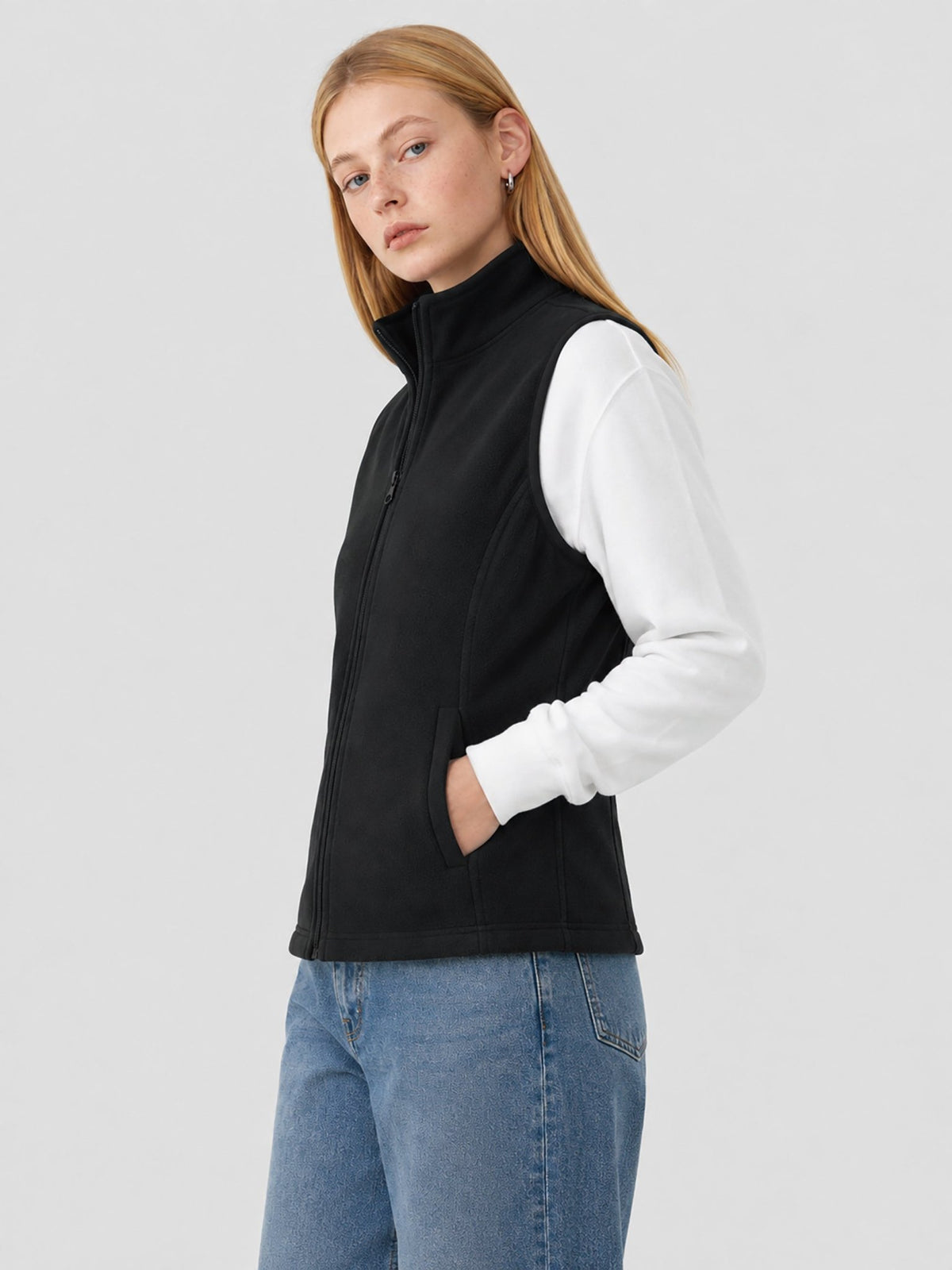 YUCOLEN Women's Full Zip Fleece Vest Anti-Static Sleeveless Jacket with Pockets in Black