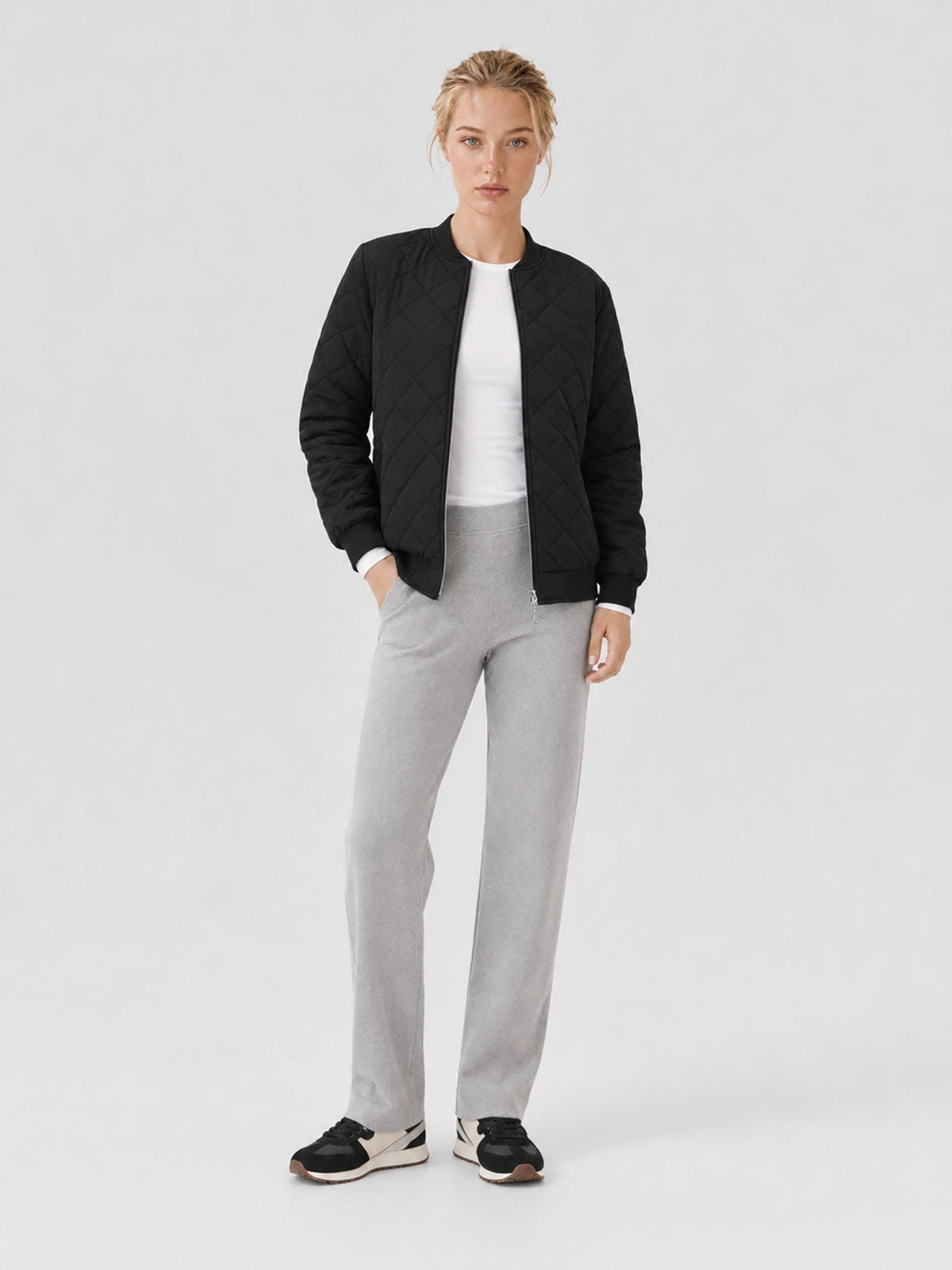 YUCOLEN Women's Lightweight Diamond Quilted Bomber Jacket with Secure Zip Pockets in Black