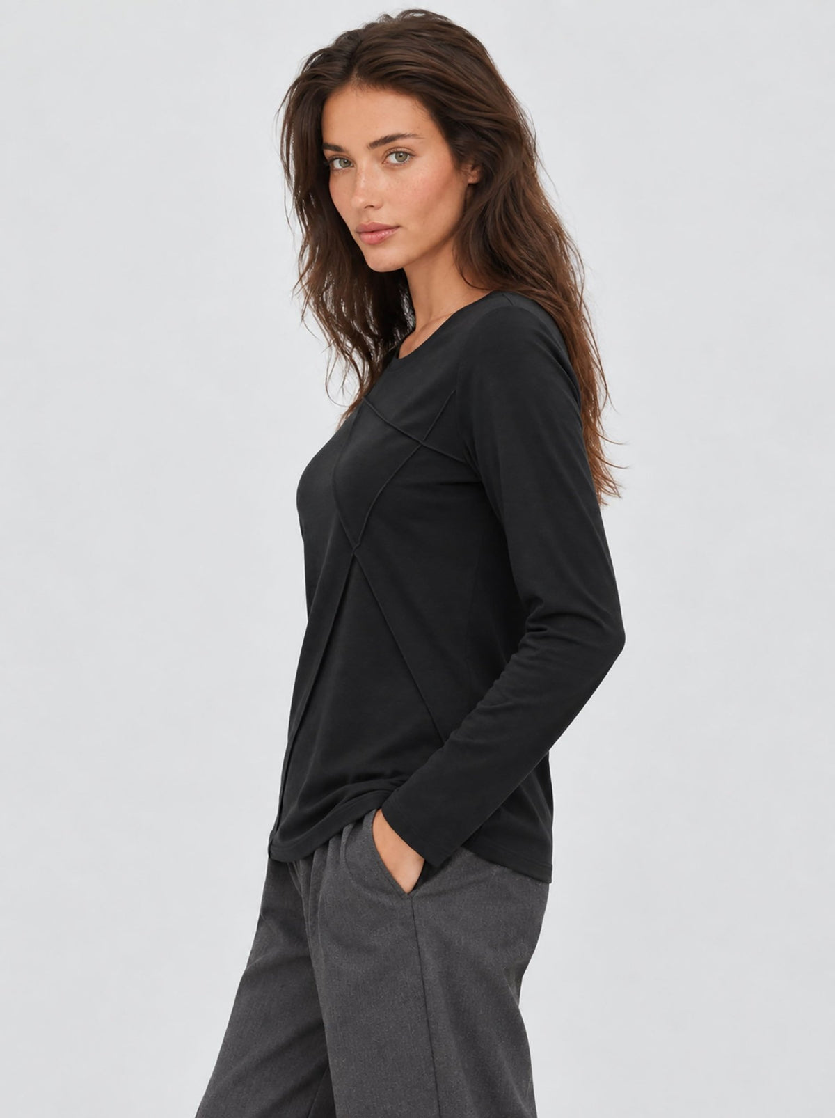 YUCOLEN Womens Pleated Crew Neck Long Sleeve Casual Stretch Top in Black