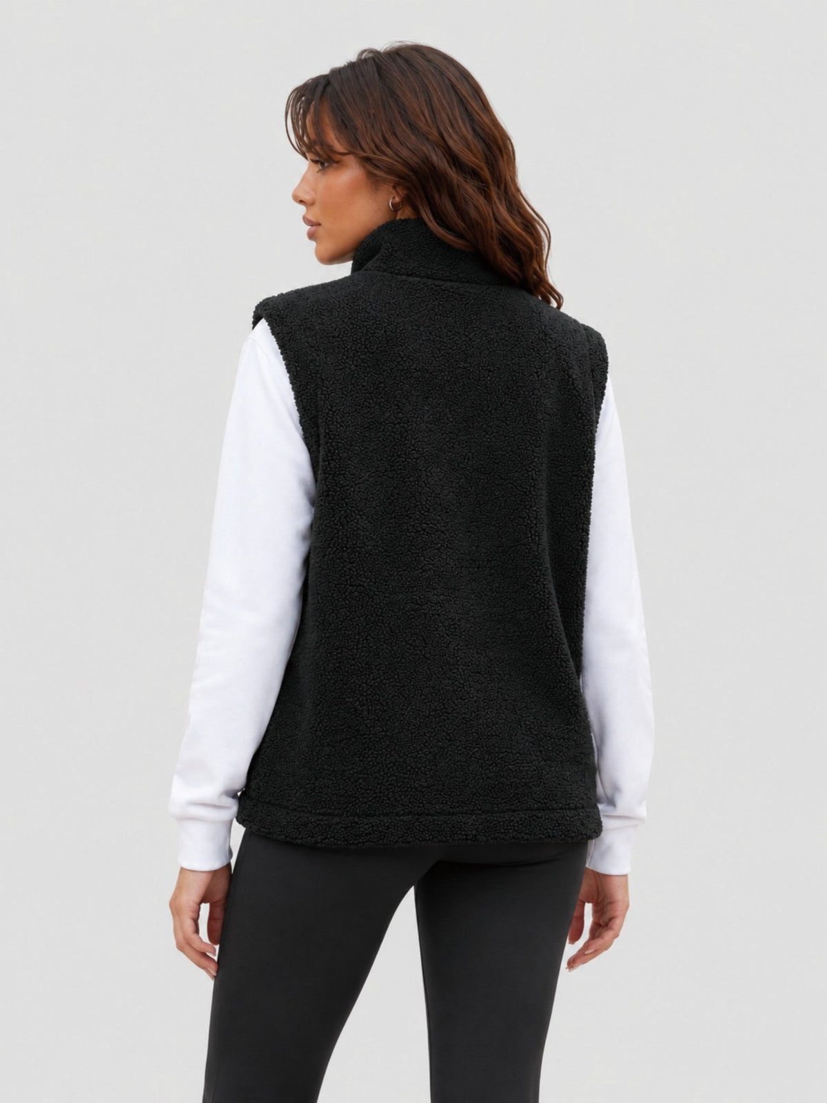 YUCOLEN Women's Sherpa Fleece Vest Fuzzy Zip Up Sleeveless Jacket with 4 Pockets in Black