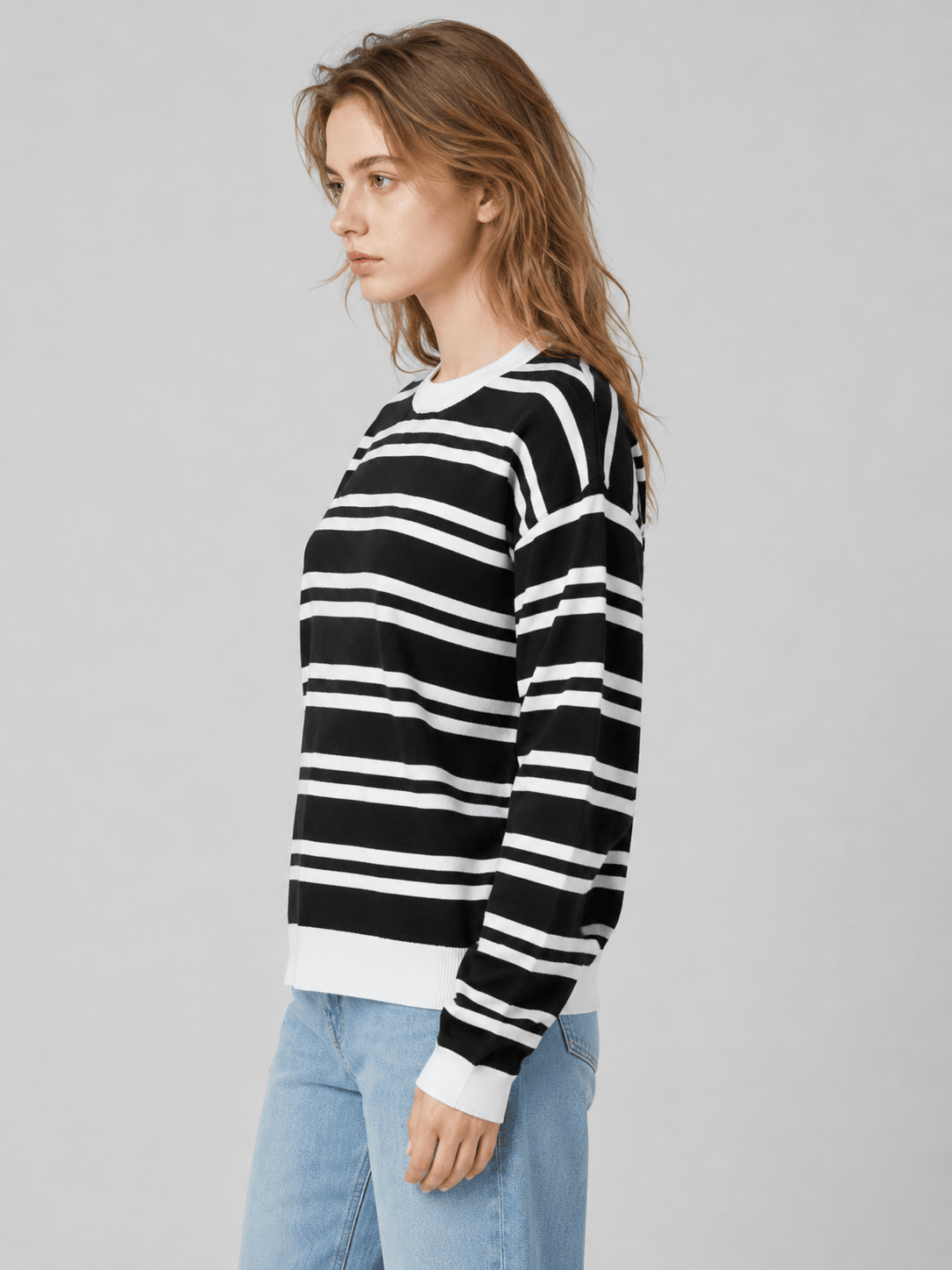YUCOLEN Women's Striped Crewneck Sweater Soft Knit Casual Loose Fit Pullover for Fall Winter in Black