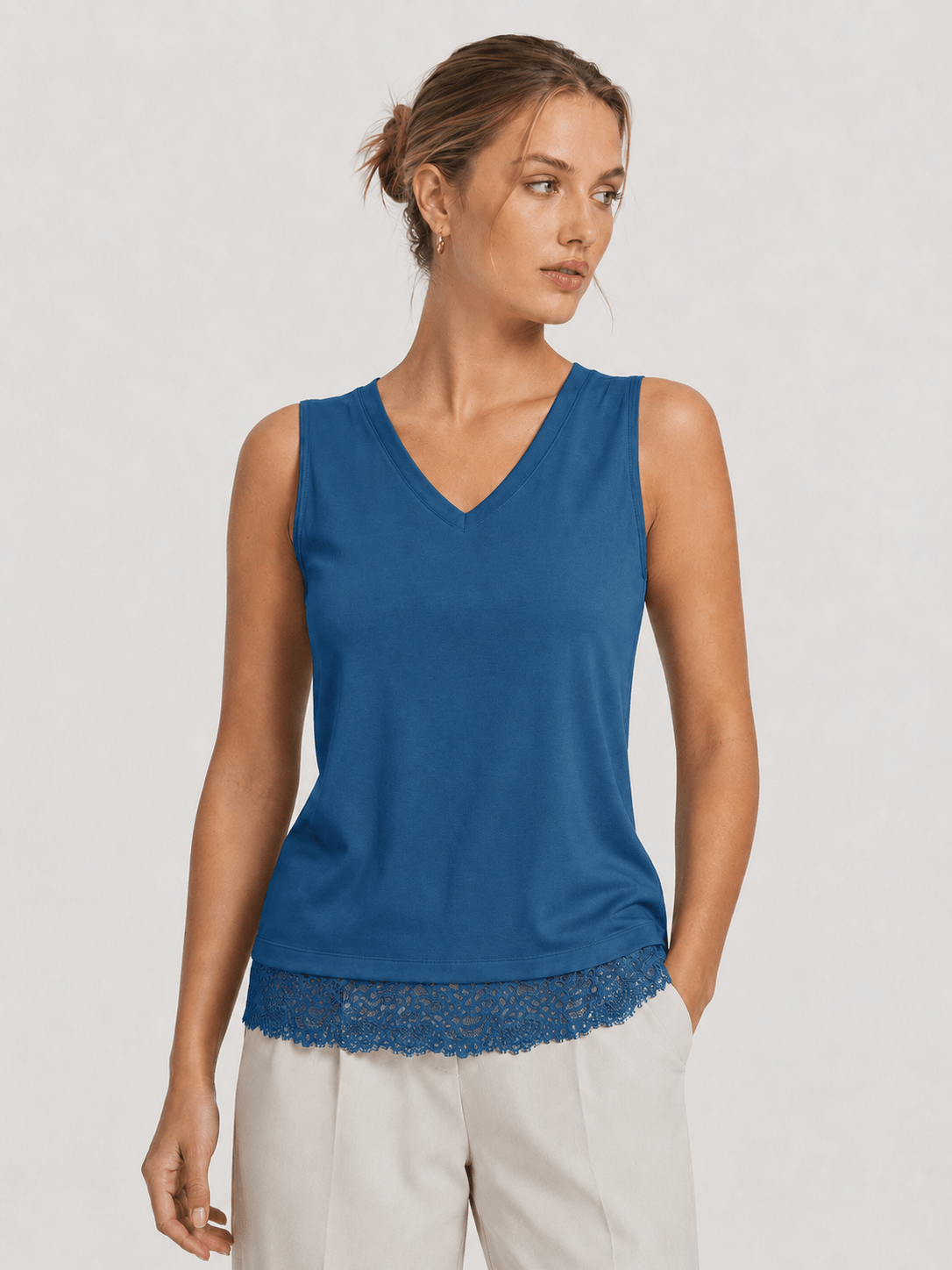 YUCOLEN Women's Lightweight Sleeveless Tank Top - Stretch Workout Shirt in Blue Grey