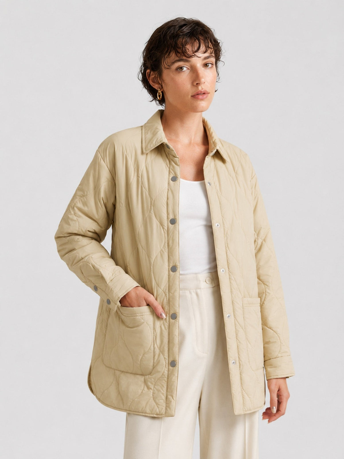 YUCOLEN Women's Water Ripple Quilted Shacket Lightweight Button Down Coat with Pockets in Champagne