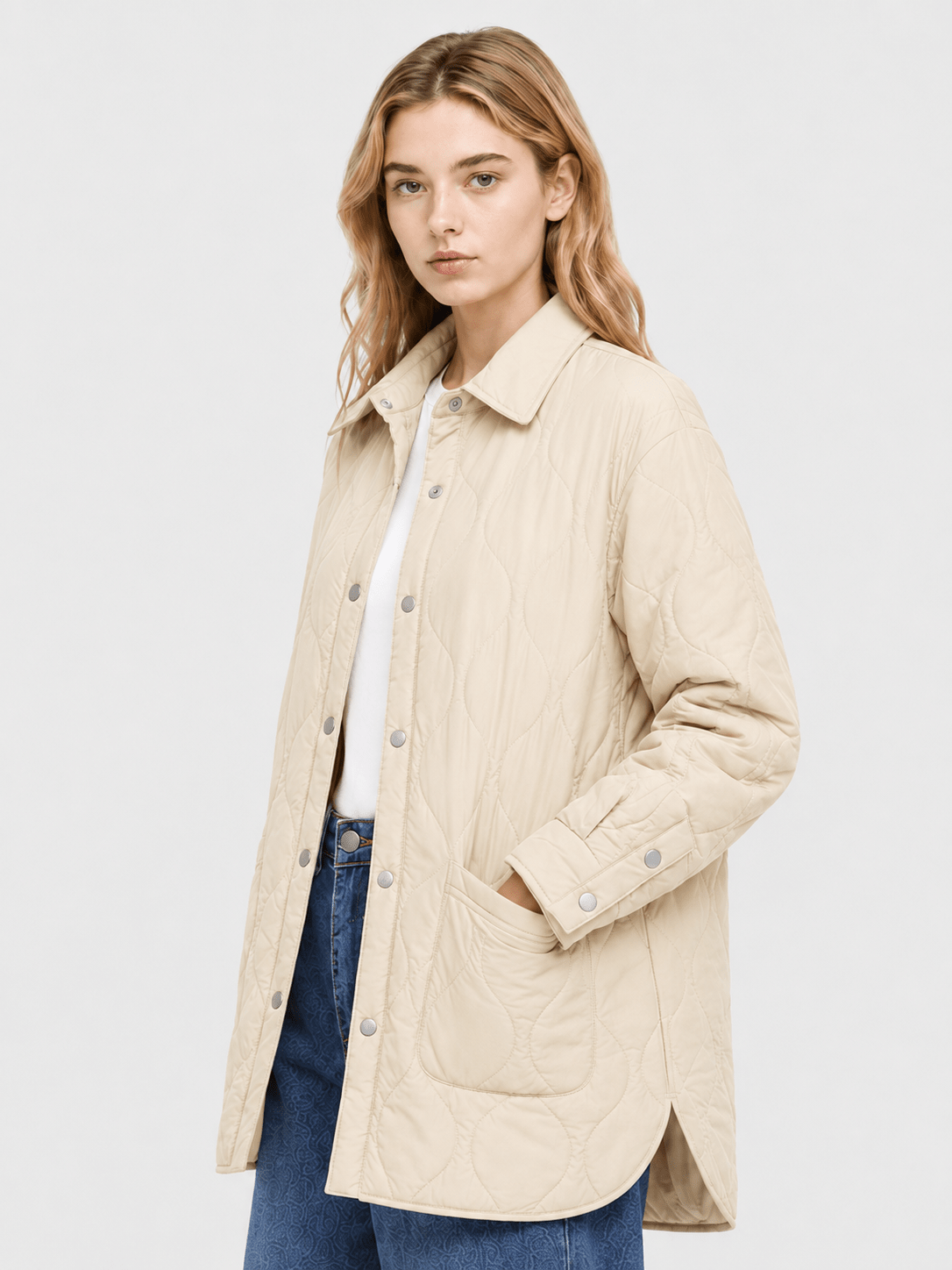 YUCOLEN Women's Water Ripple Quilted Shacket Lightweight Button Down Coat with Pockets in Champagne