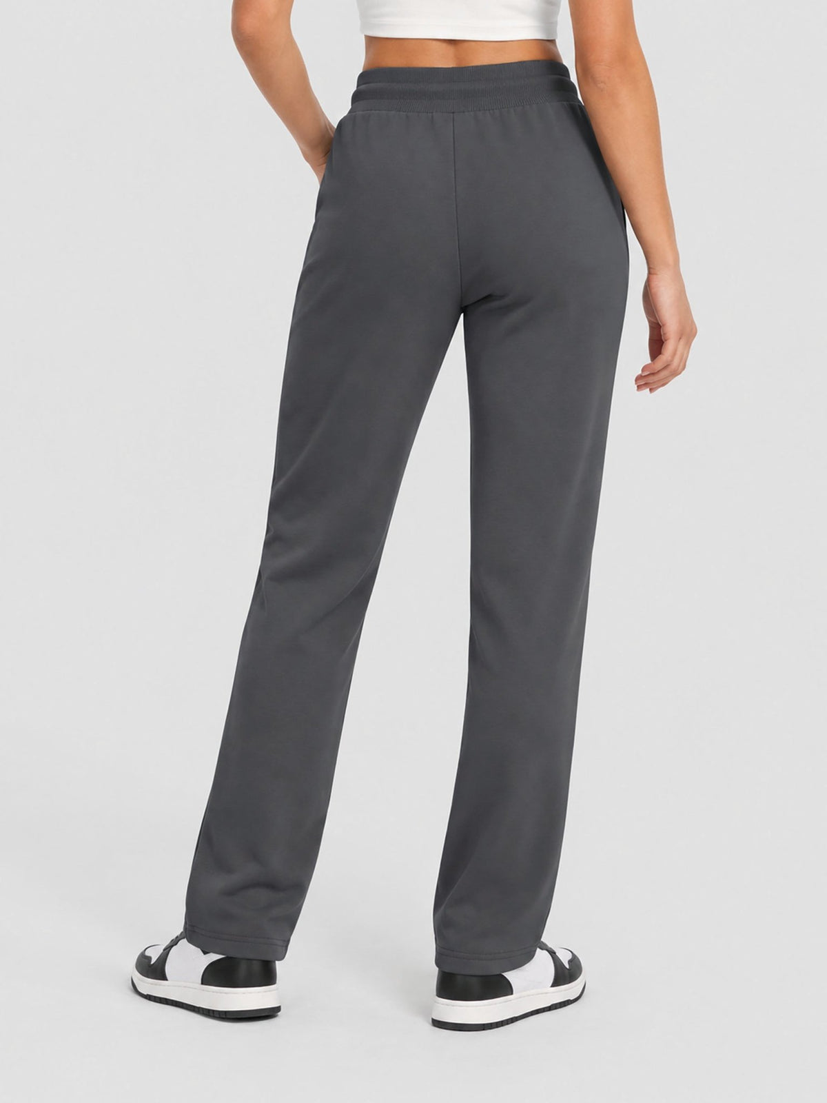 YUCOLEN Women's Heavyweight Water Resistant Sherpa Lined Sweatpants for Winter Snow in Dark Grey