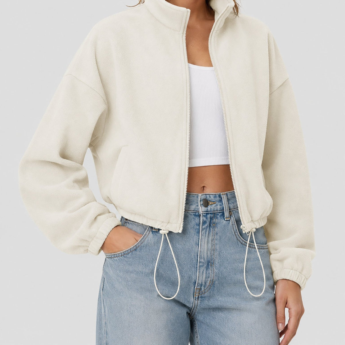 YUCOLEN Women's Cropped Fleece Jacket Full Zip Lightweight Workout Coat in Light beige