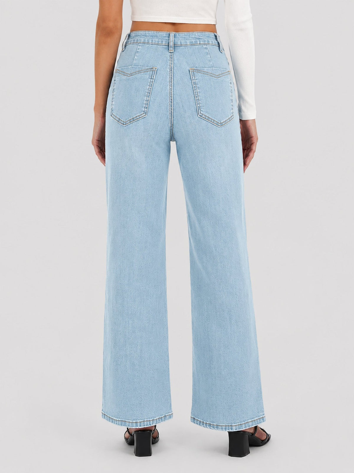 YUCOLEN Women's High Waisted Straight Leg Stretchy Denim Jeans with Pockets in Light Blue