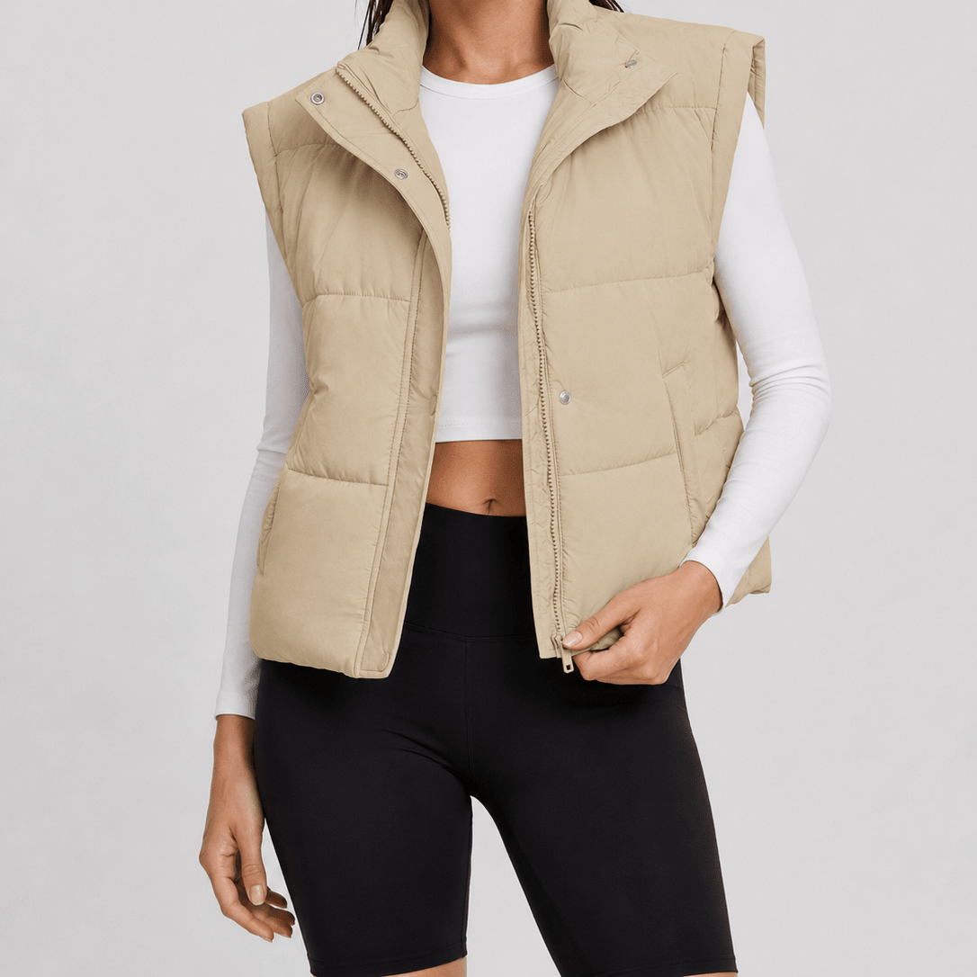 YUCOLEN Women's Cropped Puffer Vest Lightweight Windproof Insulated Gilet with Pockets in Light Champagne
