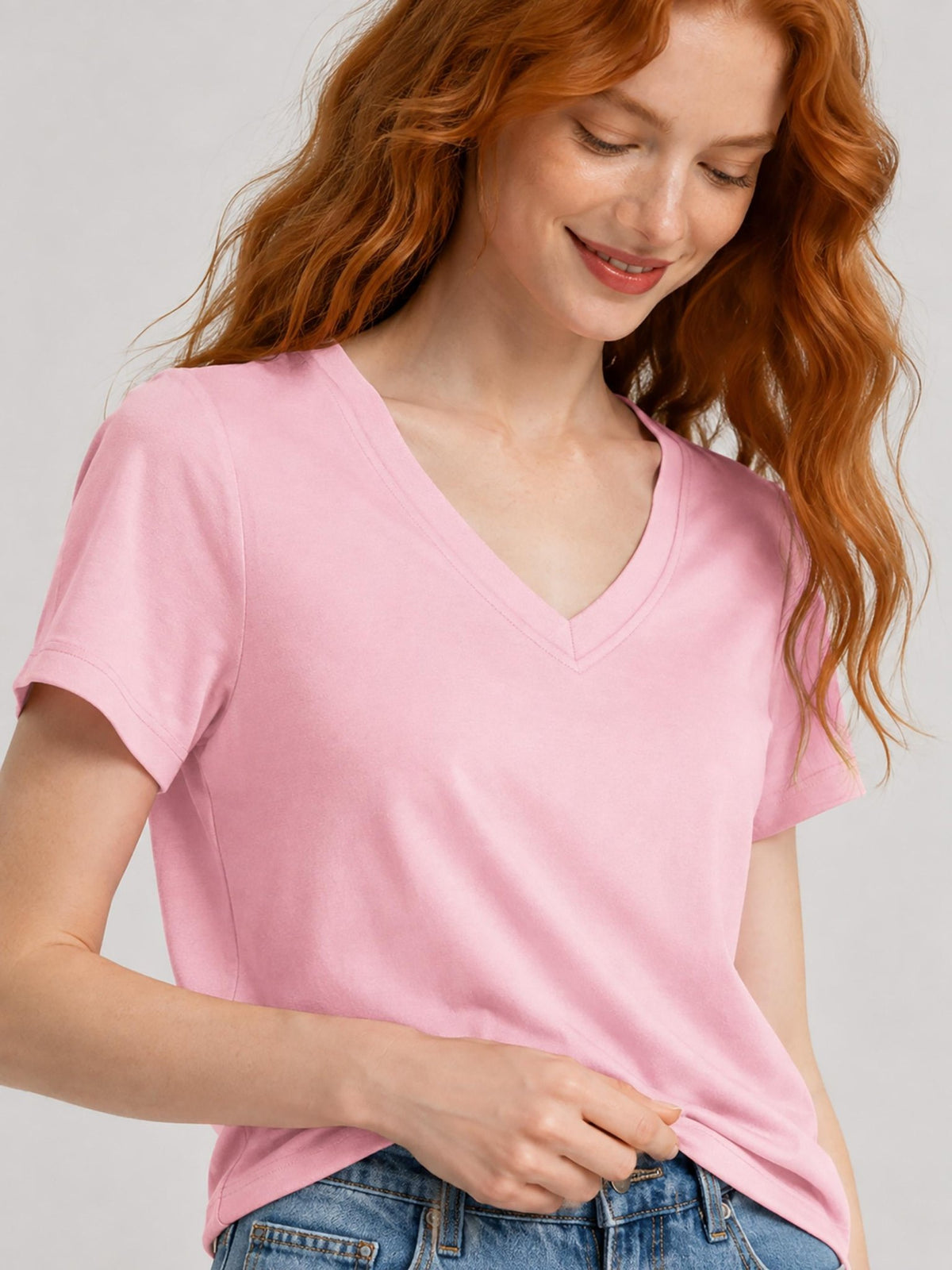 YUCOLEN Women's UPF 50+ V Neck T-Shirt Soft Tri-Blend Sun Protection Performance Tee in Light Pink