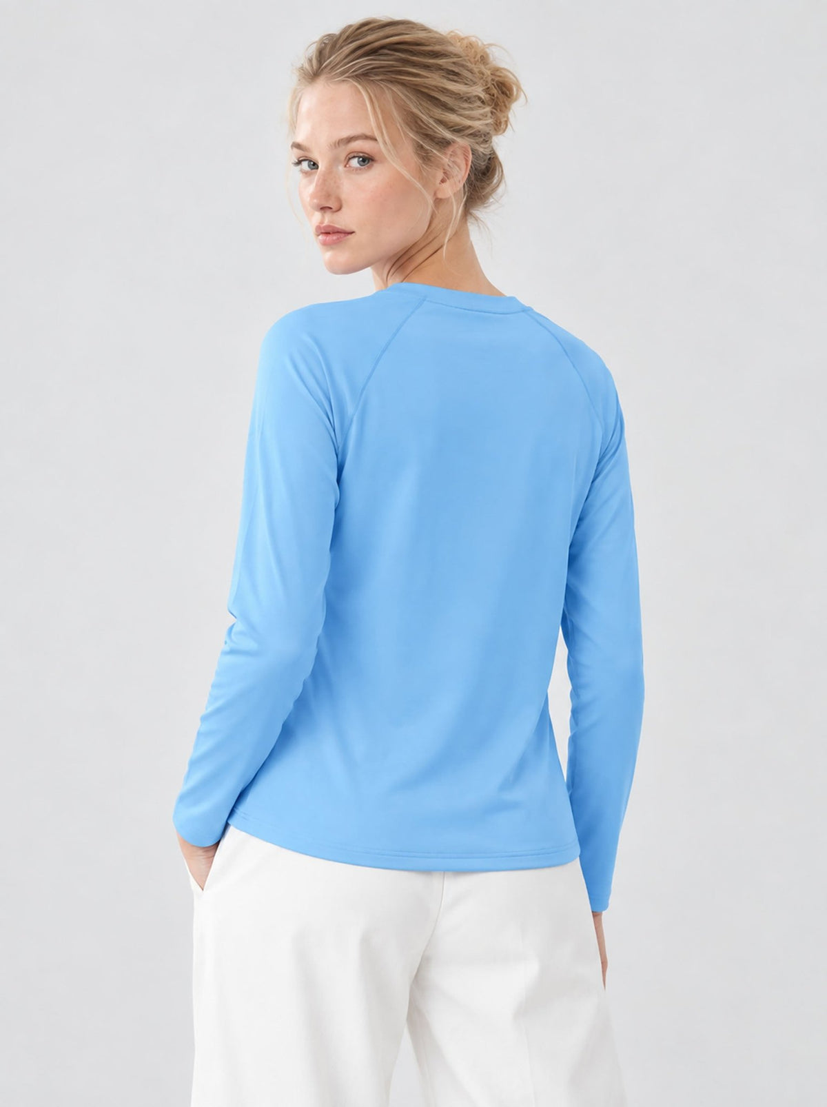 YUCOLEN Women’s Stretch Thermal Long Sleeve Active Top in Light Sky Blue