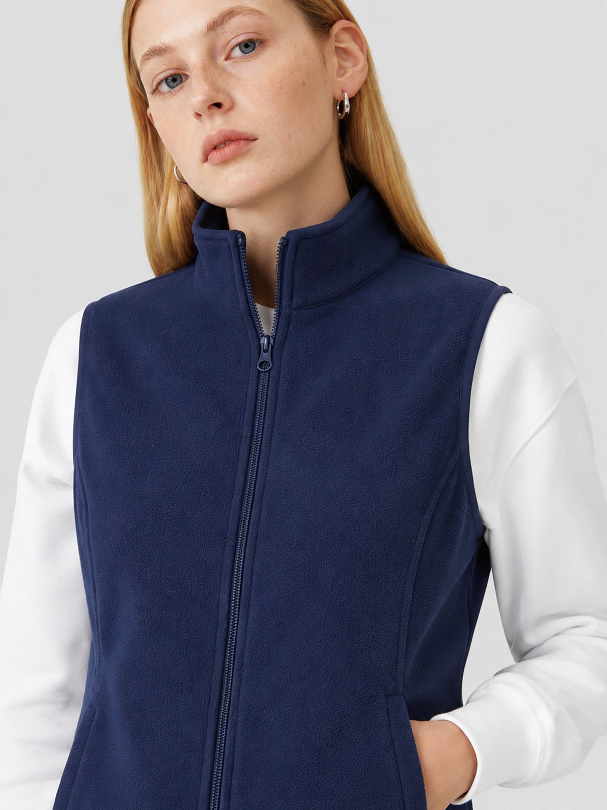 YUCOLEN Women's Full Zip Fleece Vest Anti-Static Sleeveless Jacket with Pockets in Navy