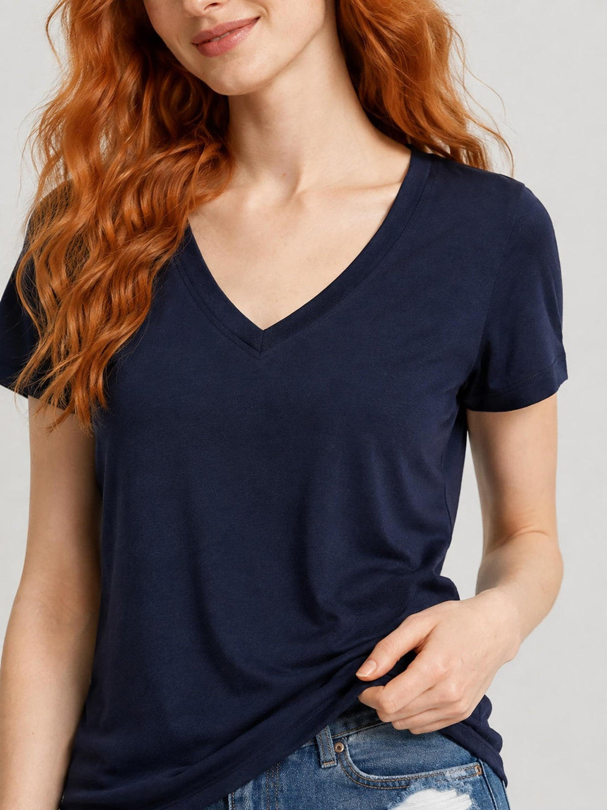 YUCOLEN Women's UPF 50+ V Neck T-Shirt Soft Tri-Blend Sun Protection Performance Tee in Navy