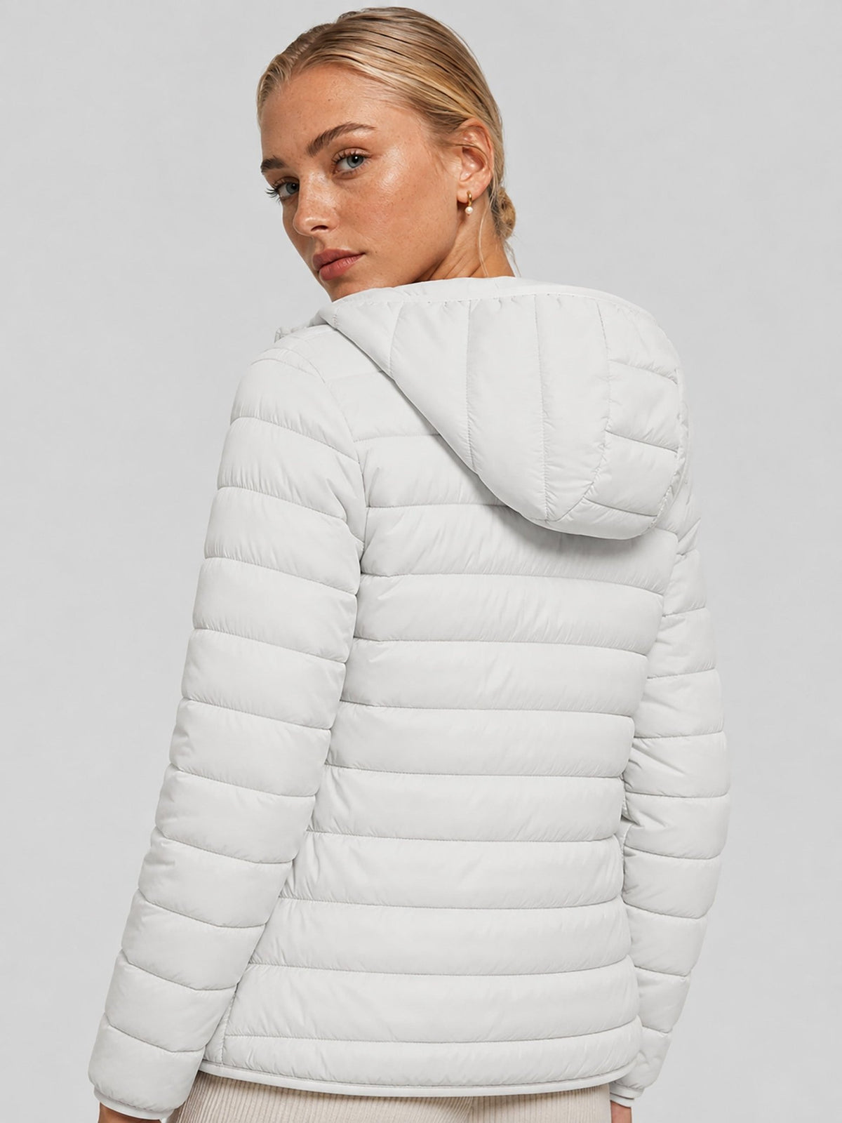 YUCOLEN Women Lightweight Hooded Jacket Water-Resistant Quilted Outdoor Coat in White