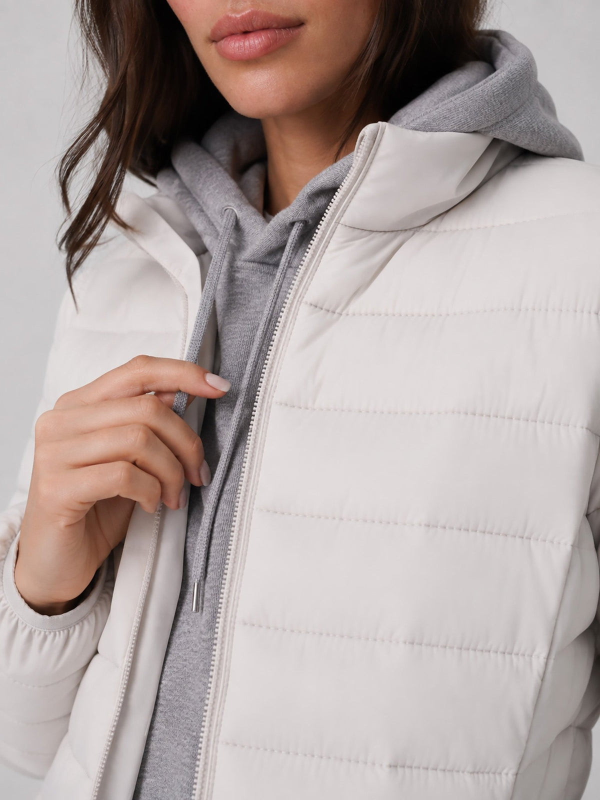 YUCOLEN Women's Lightweight Jacket Packable Water Resistant Quilted Coat with 4 Pockets in White