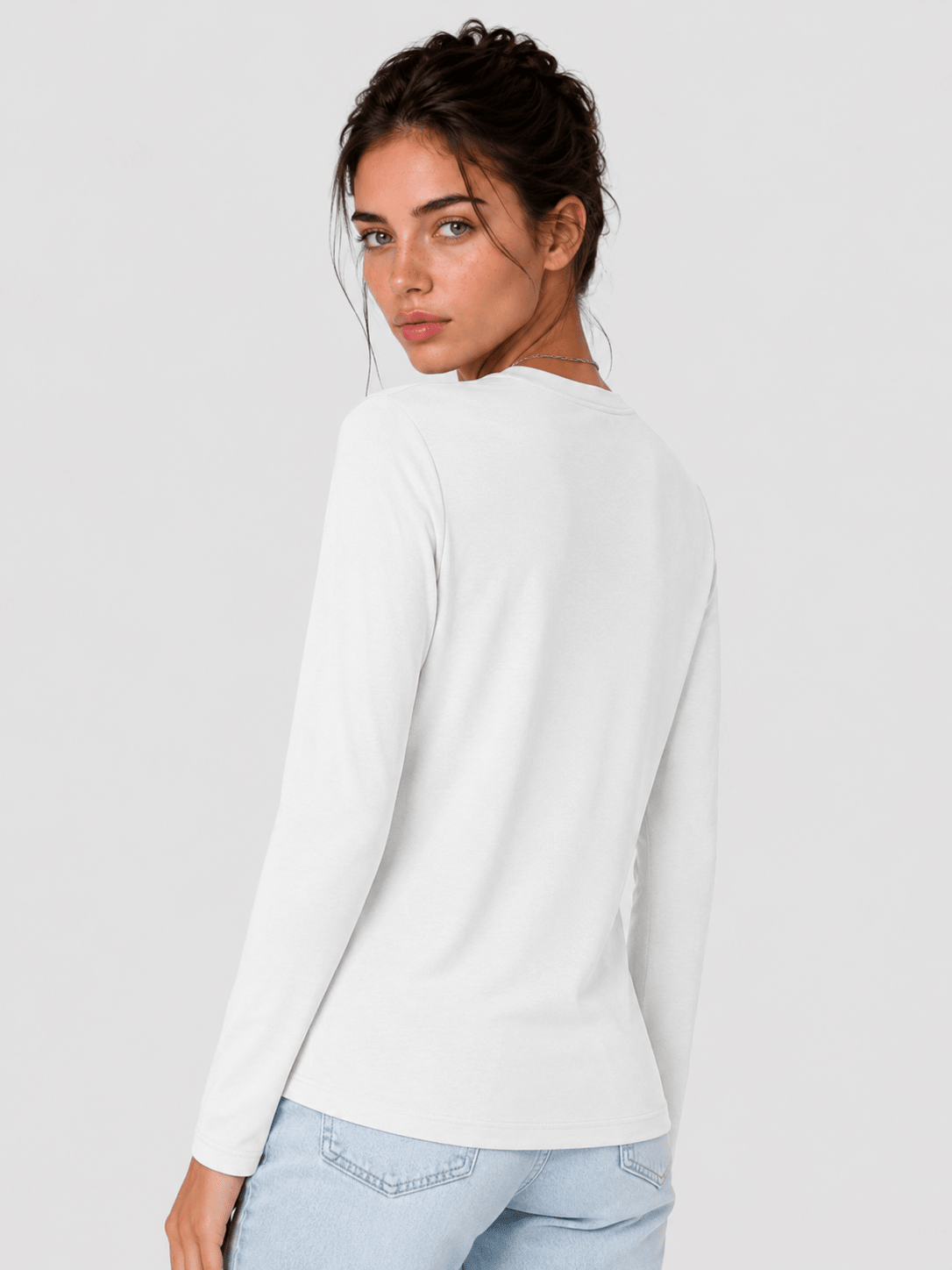 YUCOLEN Women's Long Sleeve Crew Neck Shirt Soft Tri-blend Cotton Performance Tee in White