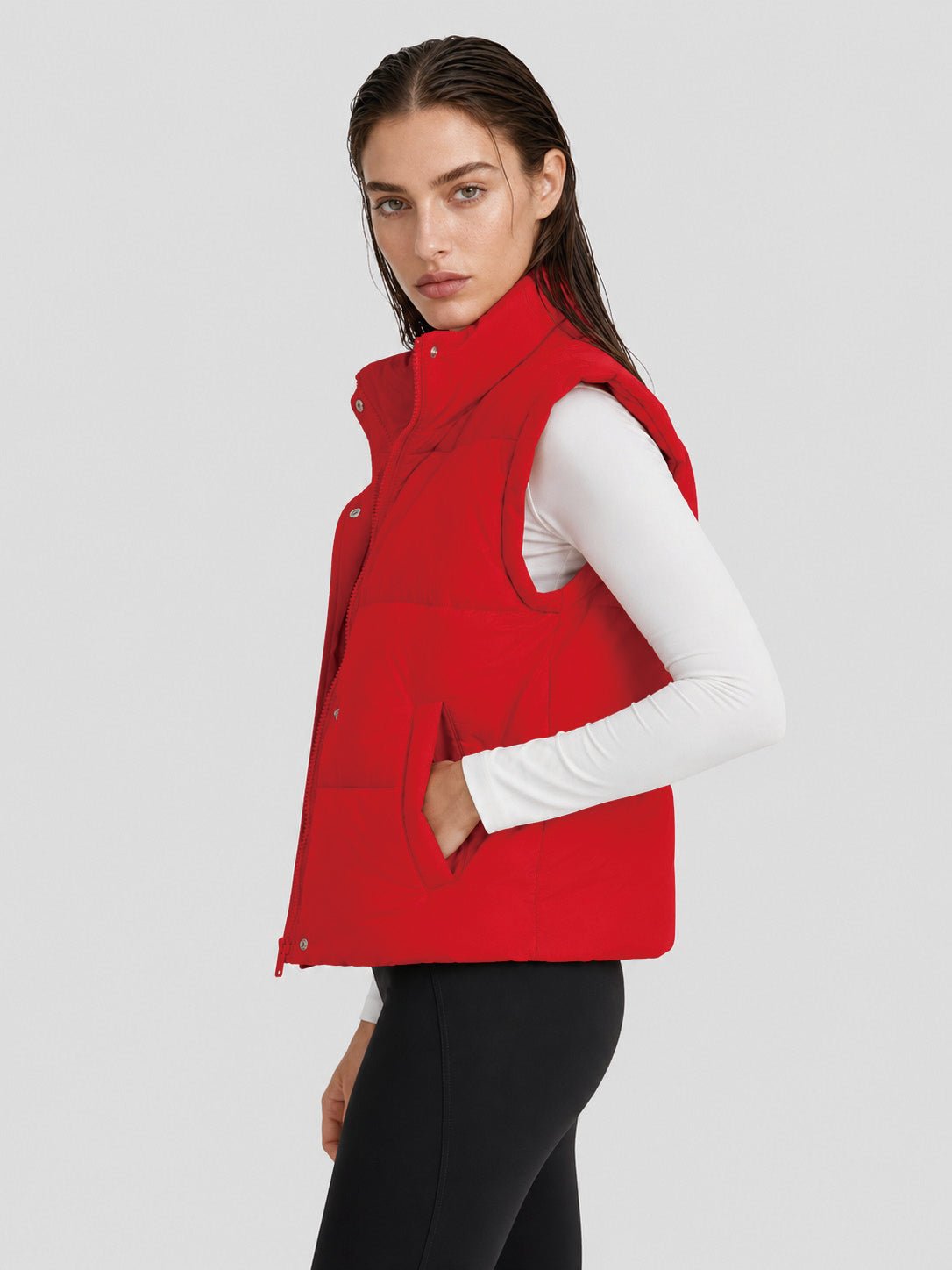 YUCOLEN Women's Cropped Puffer Vest Lightweight Windproof Insulated Gilet with Pockets in Tomato Red