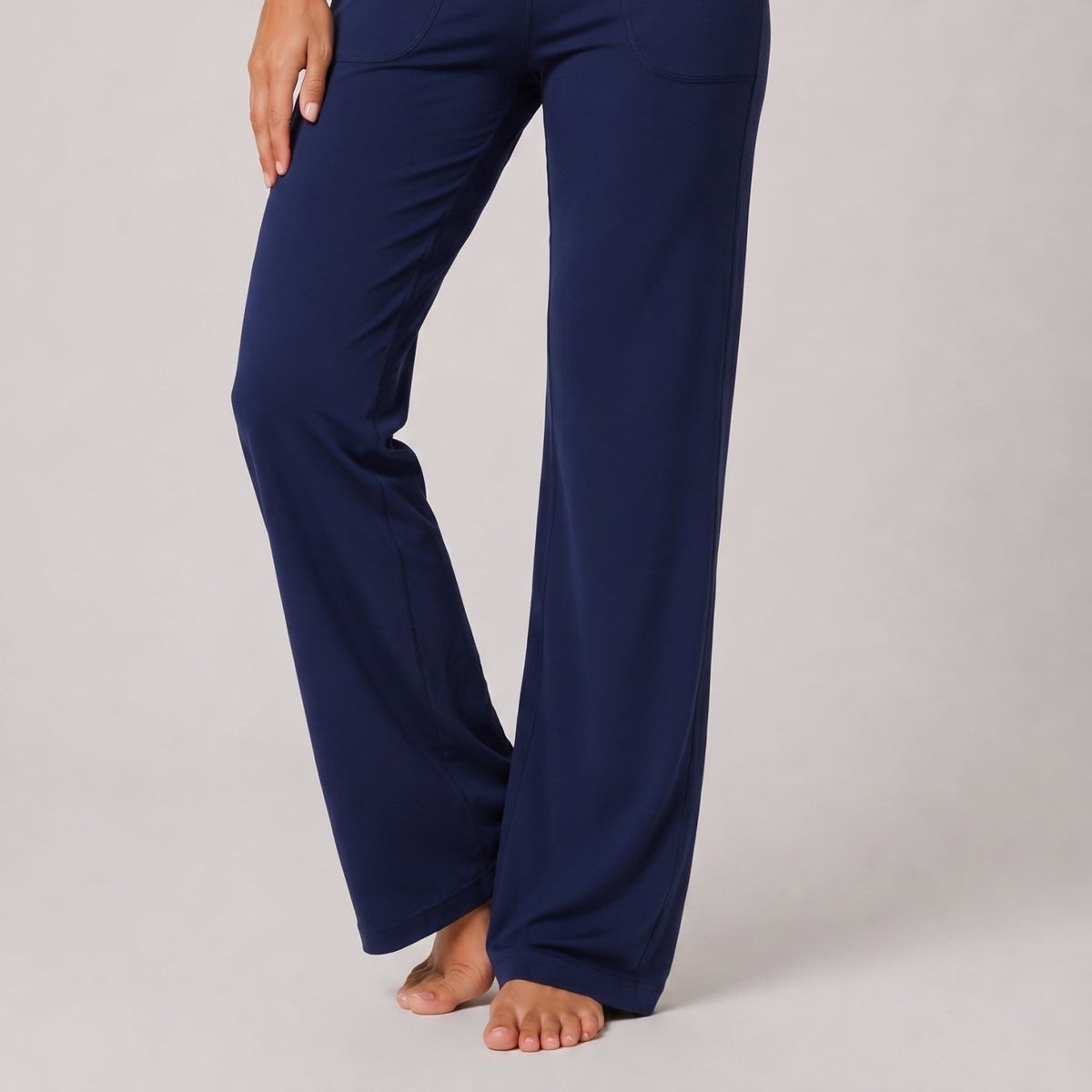 YUCOLEN Women's Straight Leg Yoga Pants High Waisted Performance Trousers with Pockets in Navy blue