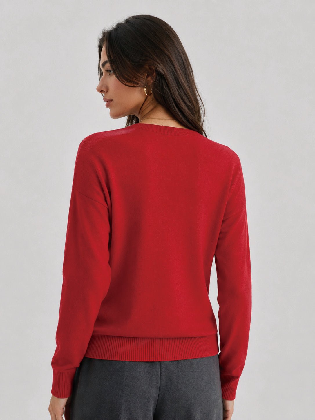YUCOLEN Women's V Neck Lightweight Sweater Soft Artificial Wool Blend Pullover Top in Tomato Red