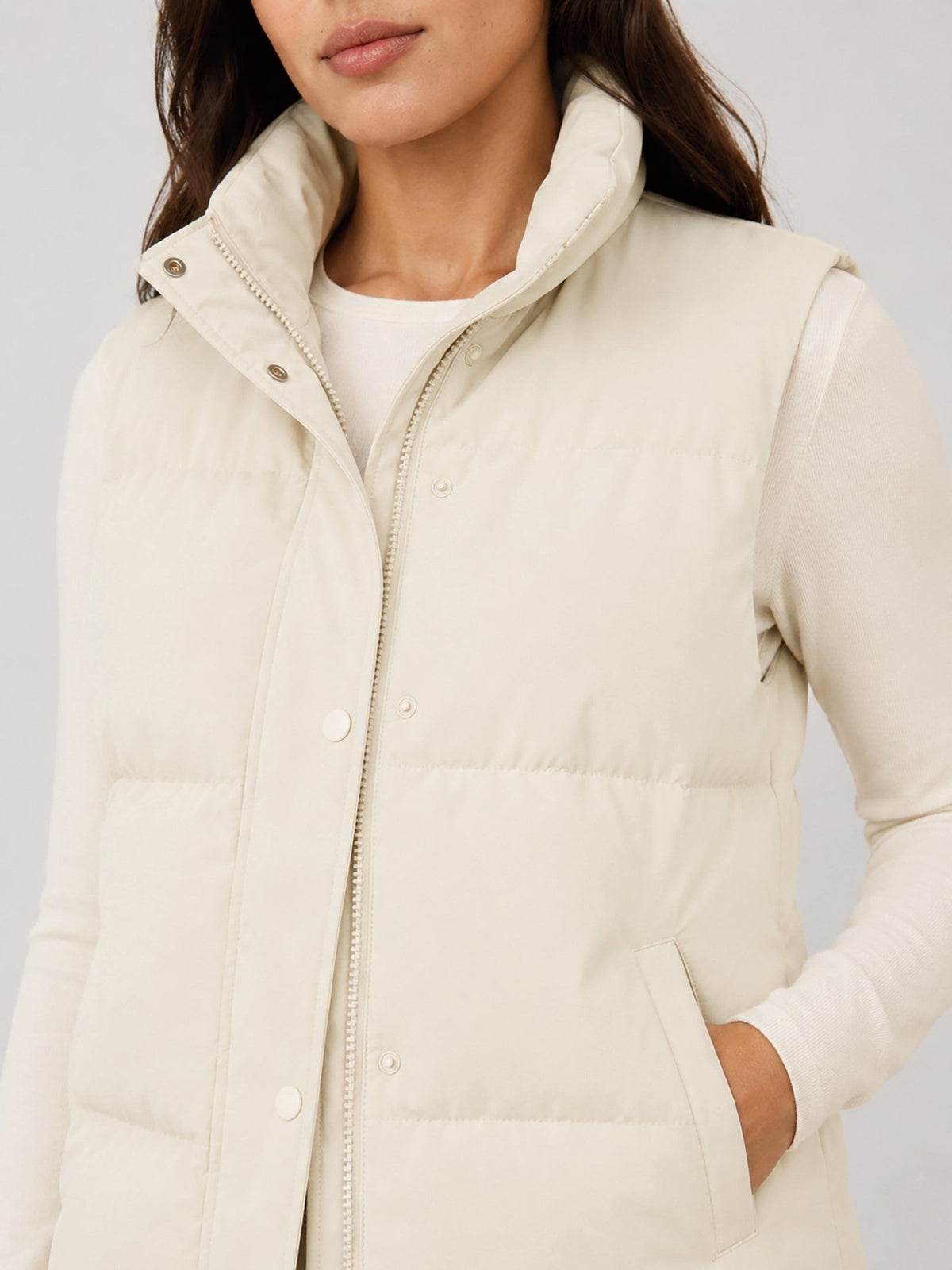 YUCOLEN Women's Lightweight Duck Down Puffer Vest Stand Collar Sleeveless Jacket in Beige White