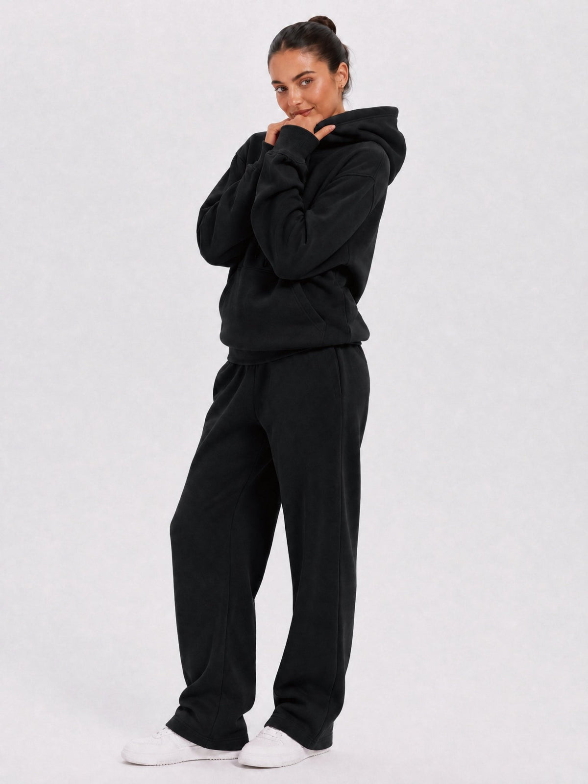 YUCOLEN Unisex Oversized Cotton Fleece Hoodie with Kangaroo Pocket in Black