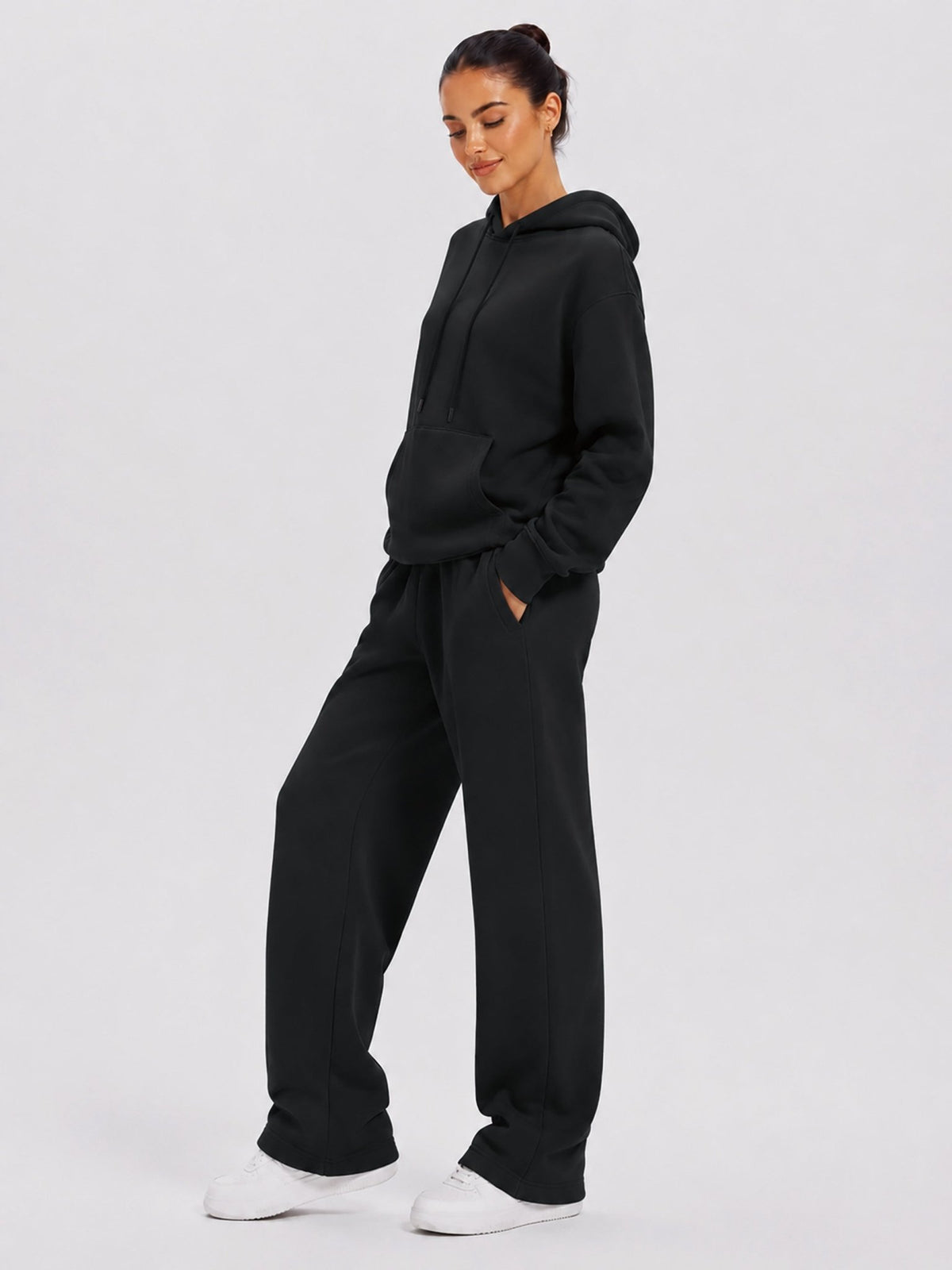YUCOLEN Unisex Oversized Cotton Fleece Hoodie with Kangaroo Pocket in Black