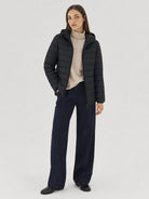 YUCOLEN Women Lightweight Hooded Jacket Water-Resistant Quilted Outdoor Coat in Black