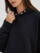 YUCOLEN Women Oversized Fleece Hoodie Loose Pullover Sweatshirt with Thumb Holes in Black