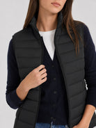 YUCOLEN Women's 270g Lightweight Down Quilted Puffer Vest Windproof Sleeveless Jacket in Black