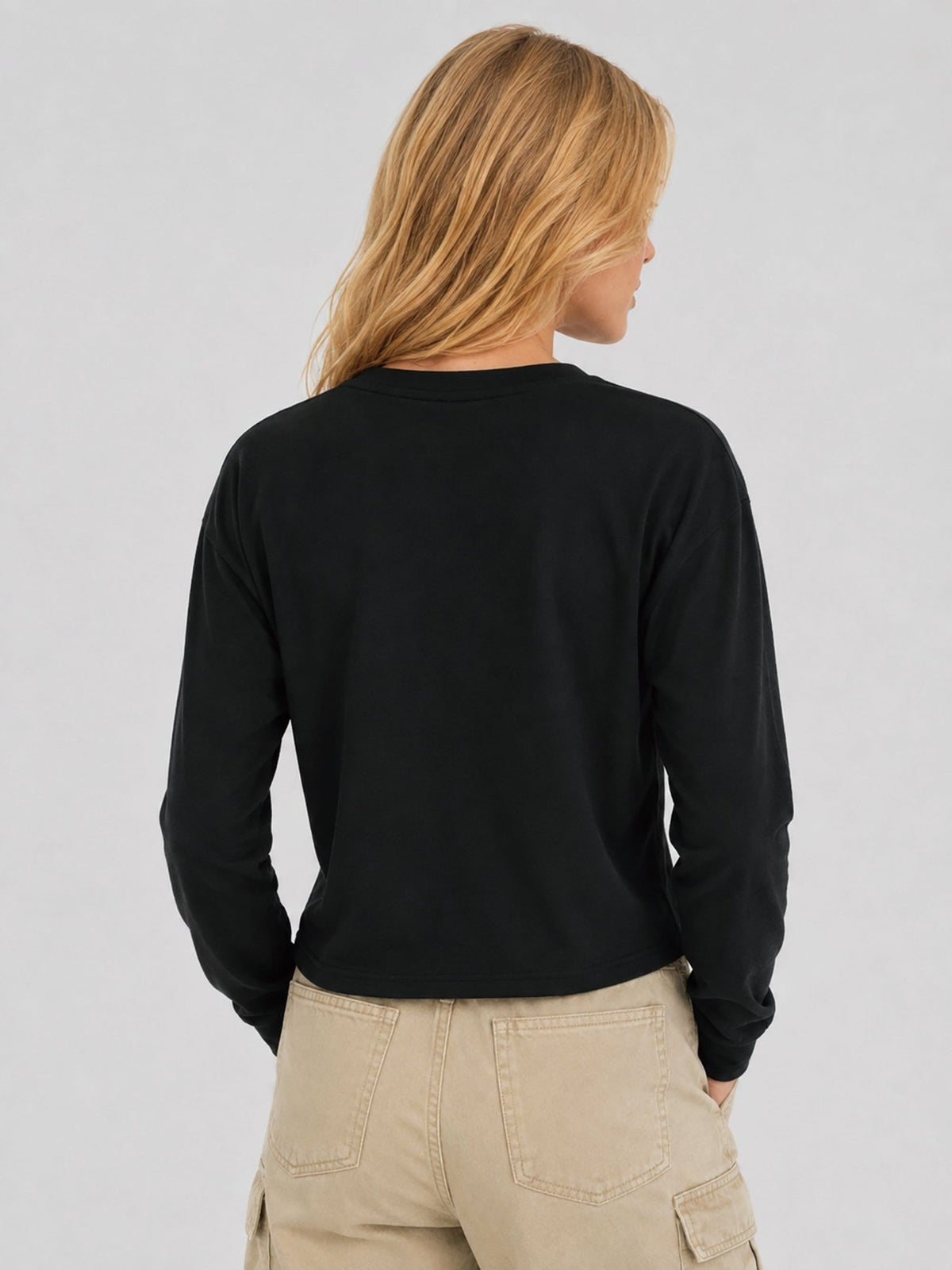 YUCOLEN Women's Breathable Cotton Blend Long Sleeve Crewneck Cropped Top in Black