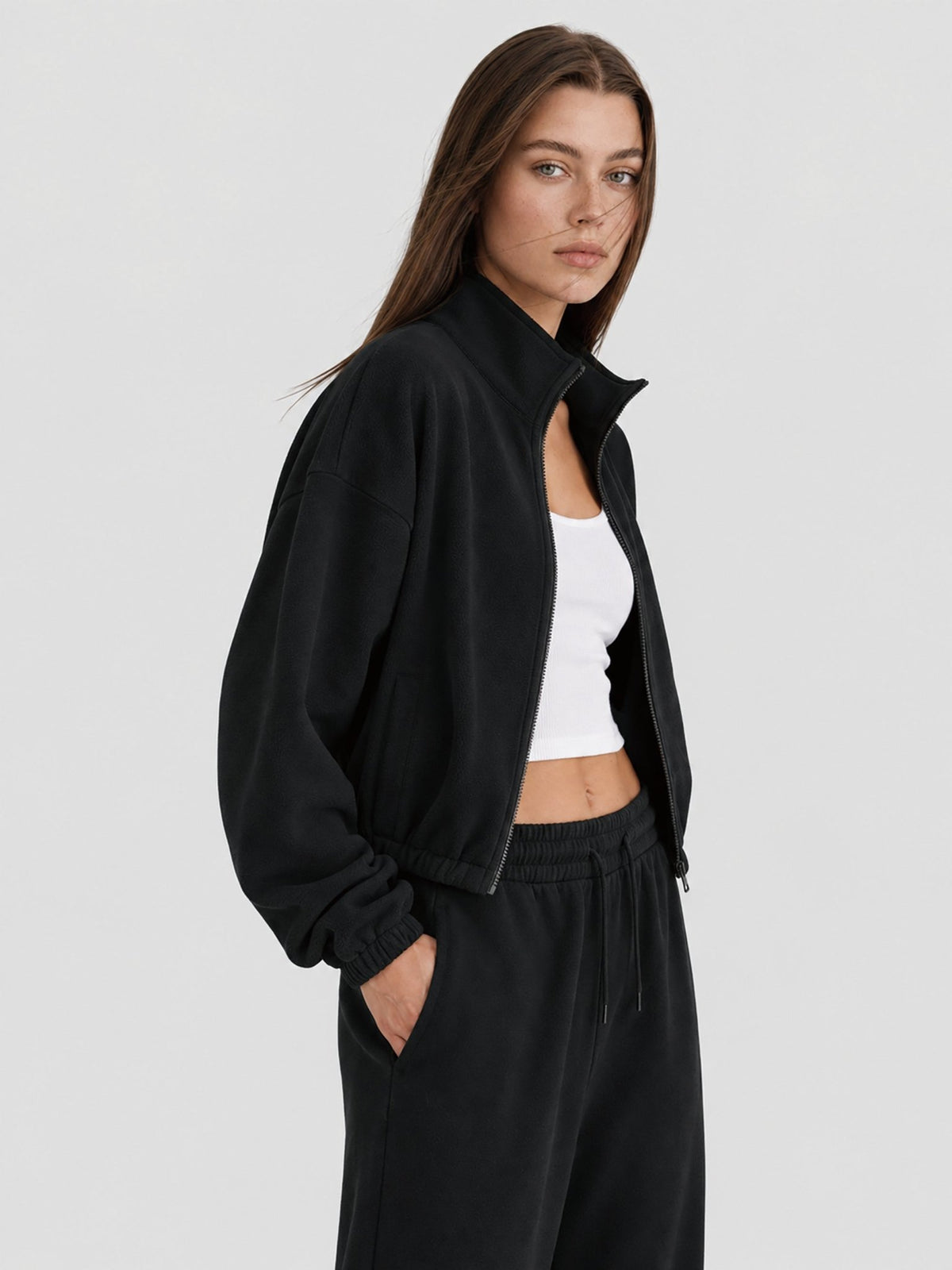 YUCOLEN Women's Cropped Fleece Jacket Full Zip Lightweight Workout Coat in Black
