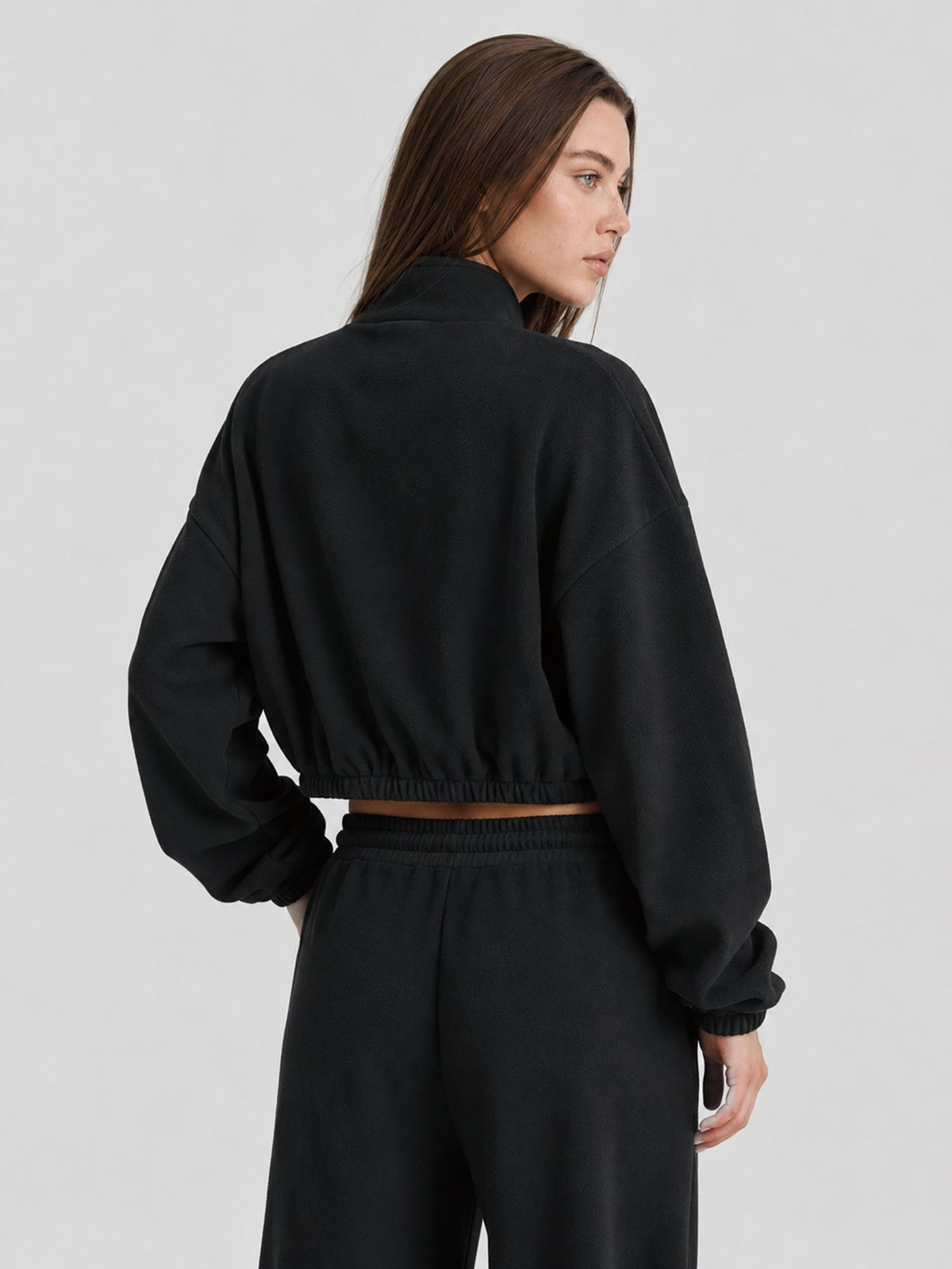 YUCOLEN Women's Cropped Fleece Jacket Full Zip Lightweight Workout Coat in Black