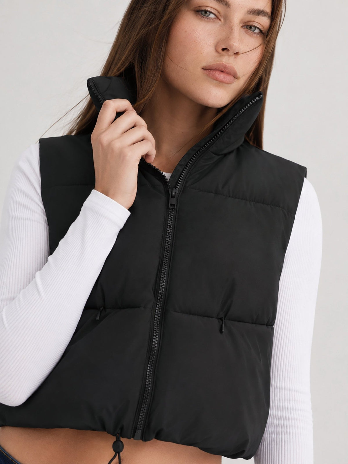 YUCOLEN Women's Cropped Puffer Vest Lightweight Sleeveless Quilted Bubble Gilet in Black