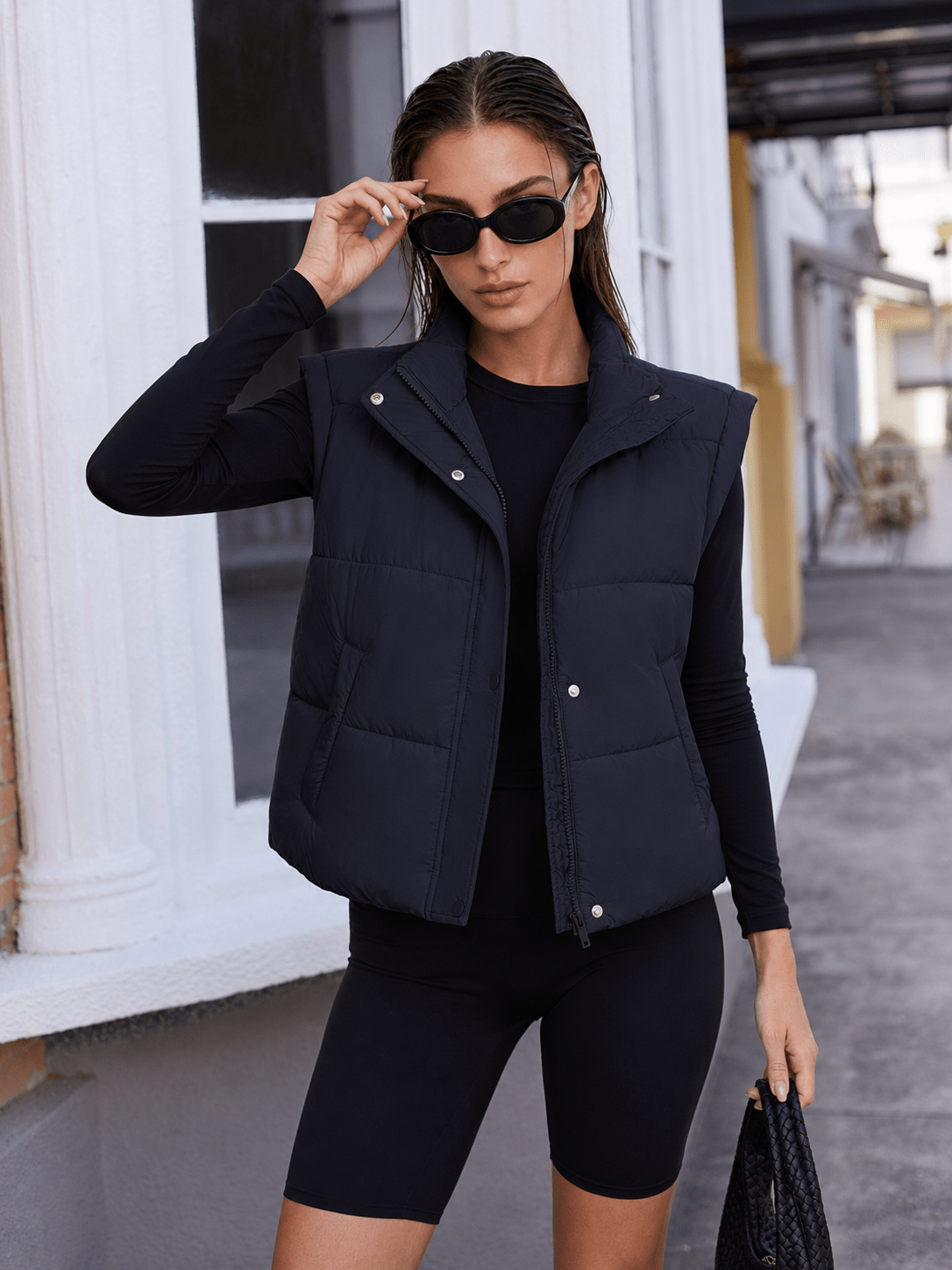 YUCOLEN Women's Cropped Puffer Vest Lightweight Windproof Insulated Gilet with Pockets in Black
