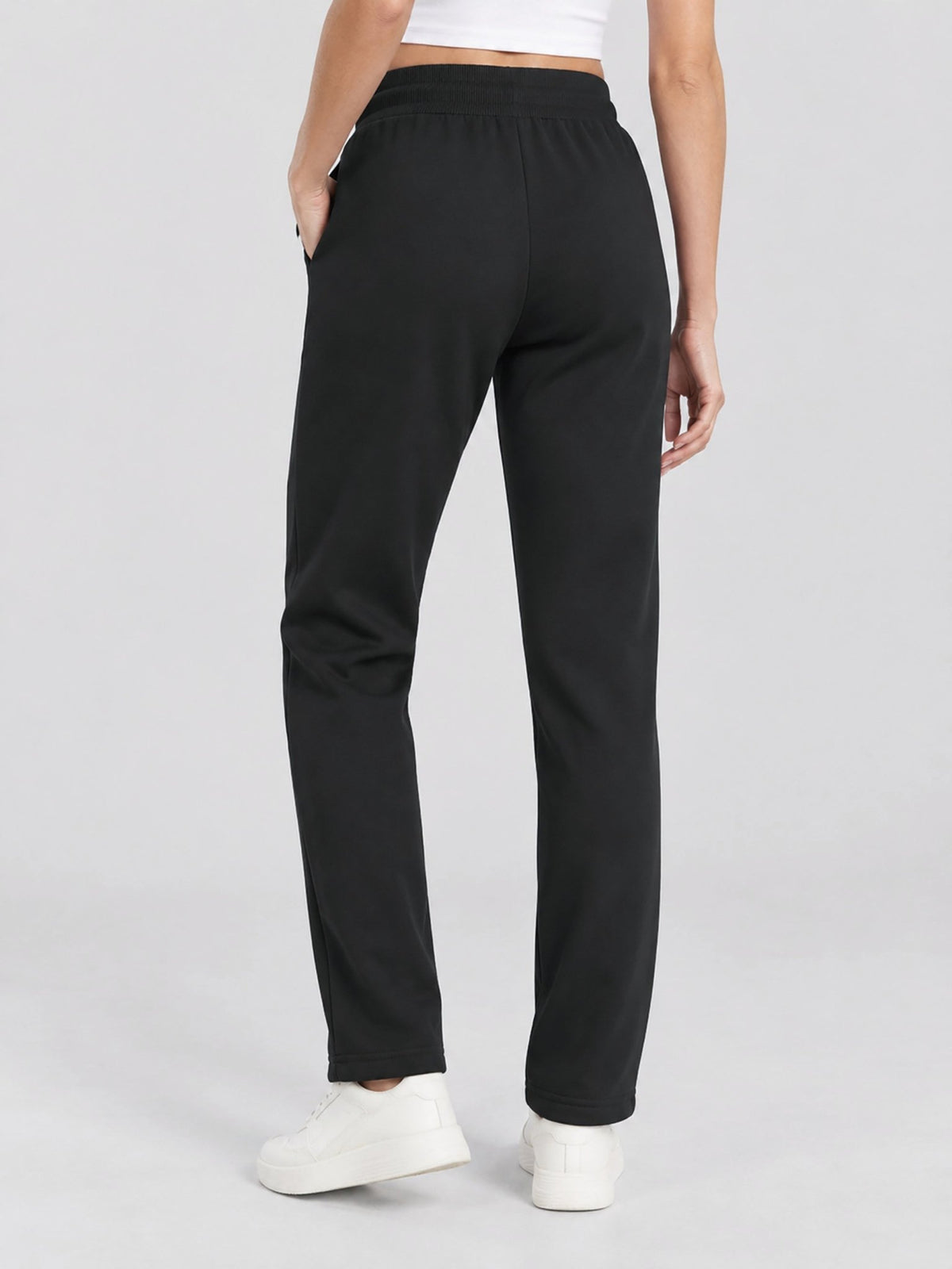 YUCOLEN Women's Heavyweight Water Resistant Sherpa Lined Sweatpants for Winter Snow in Black
