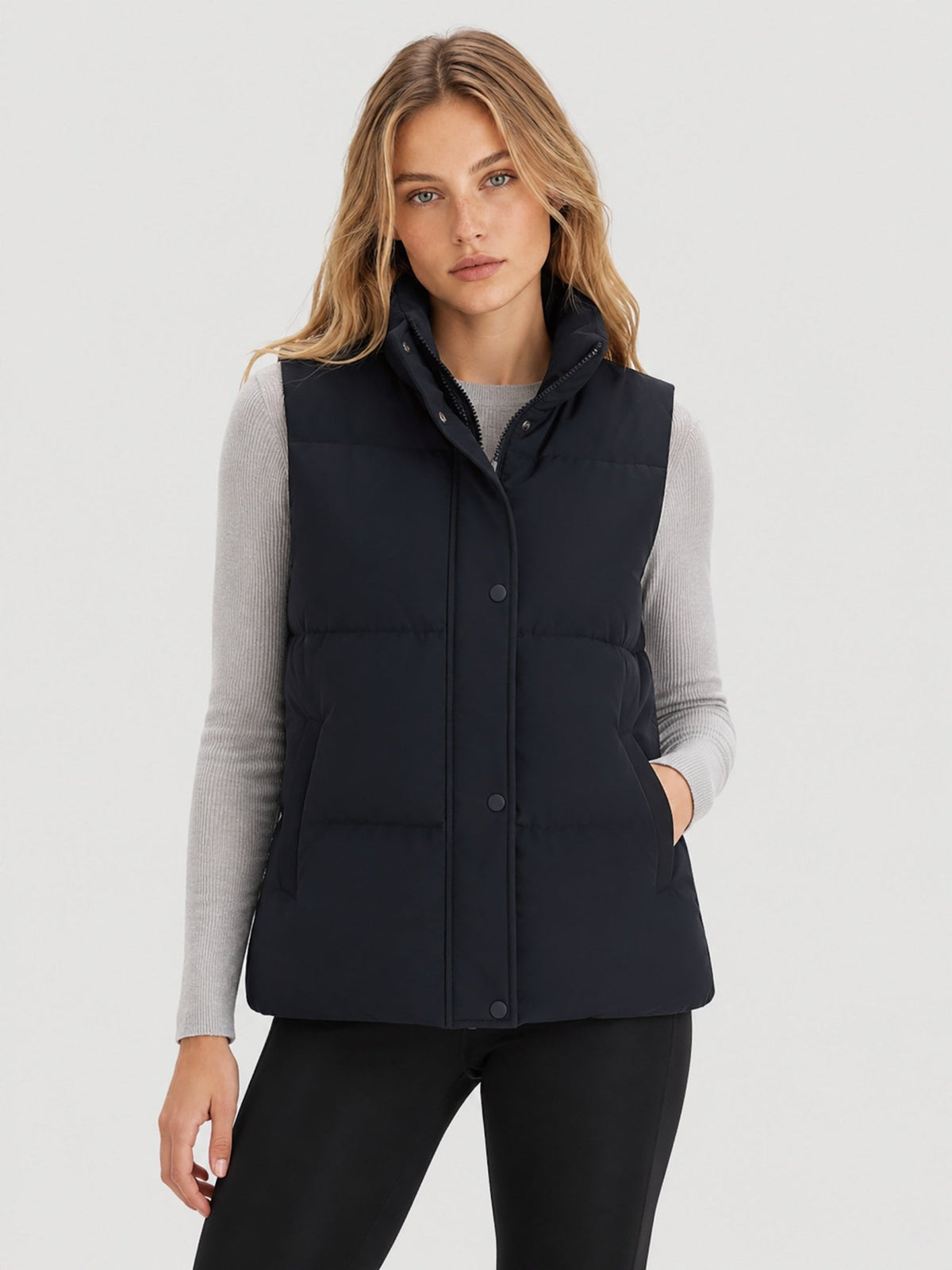 YUCOLEN Women's Lightweight Duck Down Puffer Vest Stand Collar Sleeveless Jacket in Black