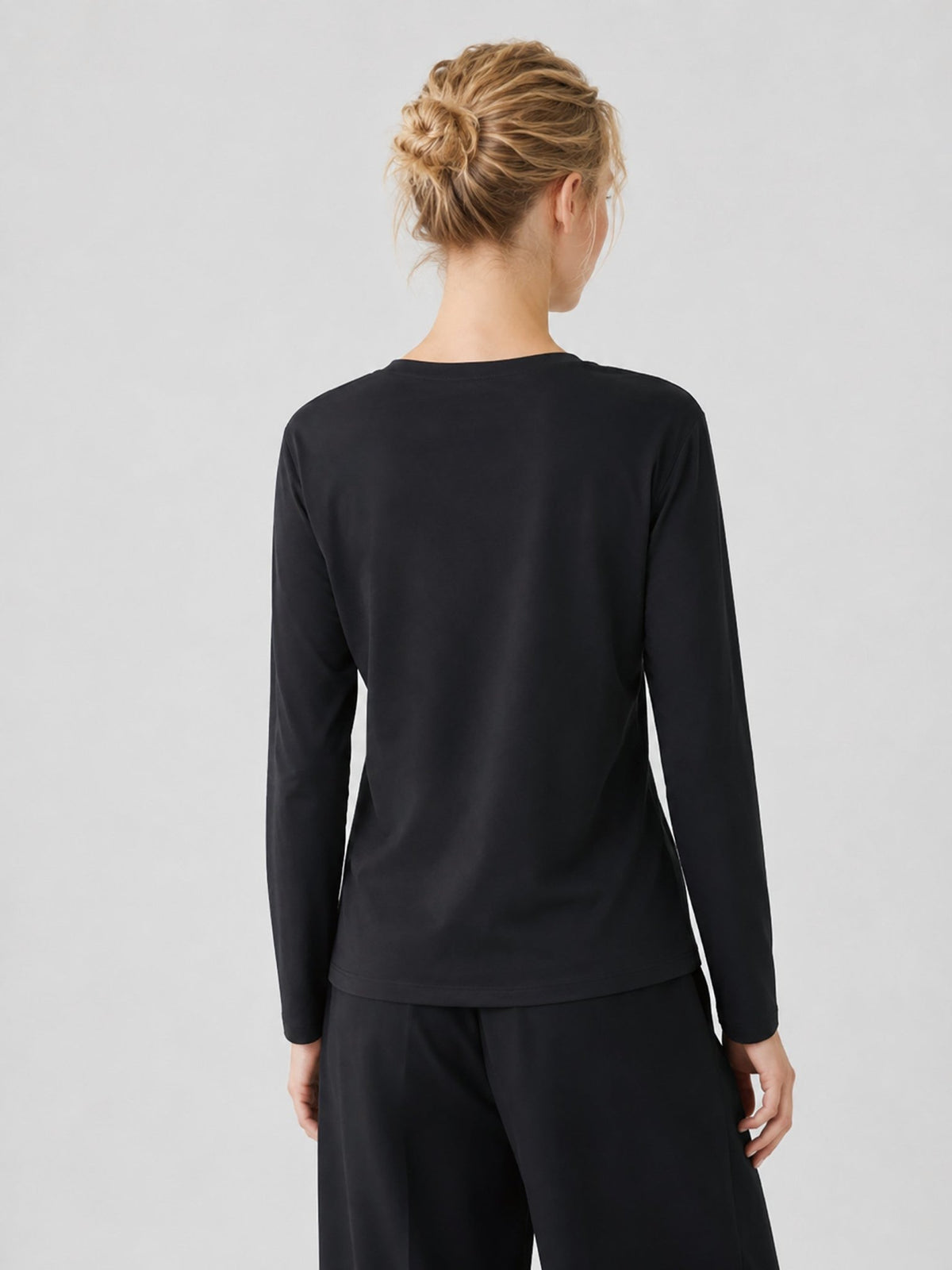 YUCOLEN Women's Long Sleeve Tri-blend Shirt Soft Breathable Loose Fit Crew Neck Tee in Black