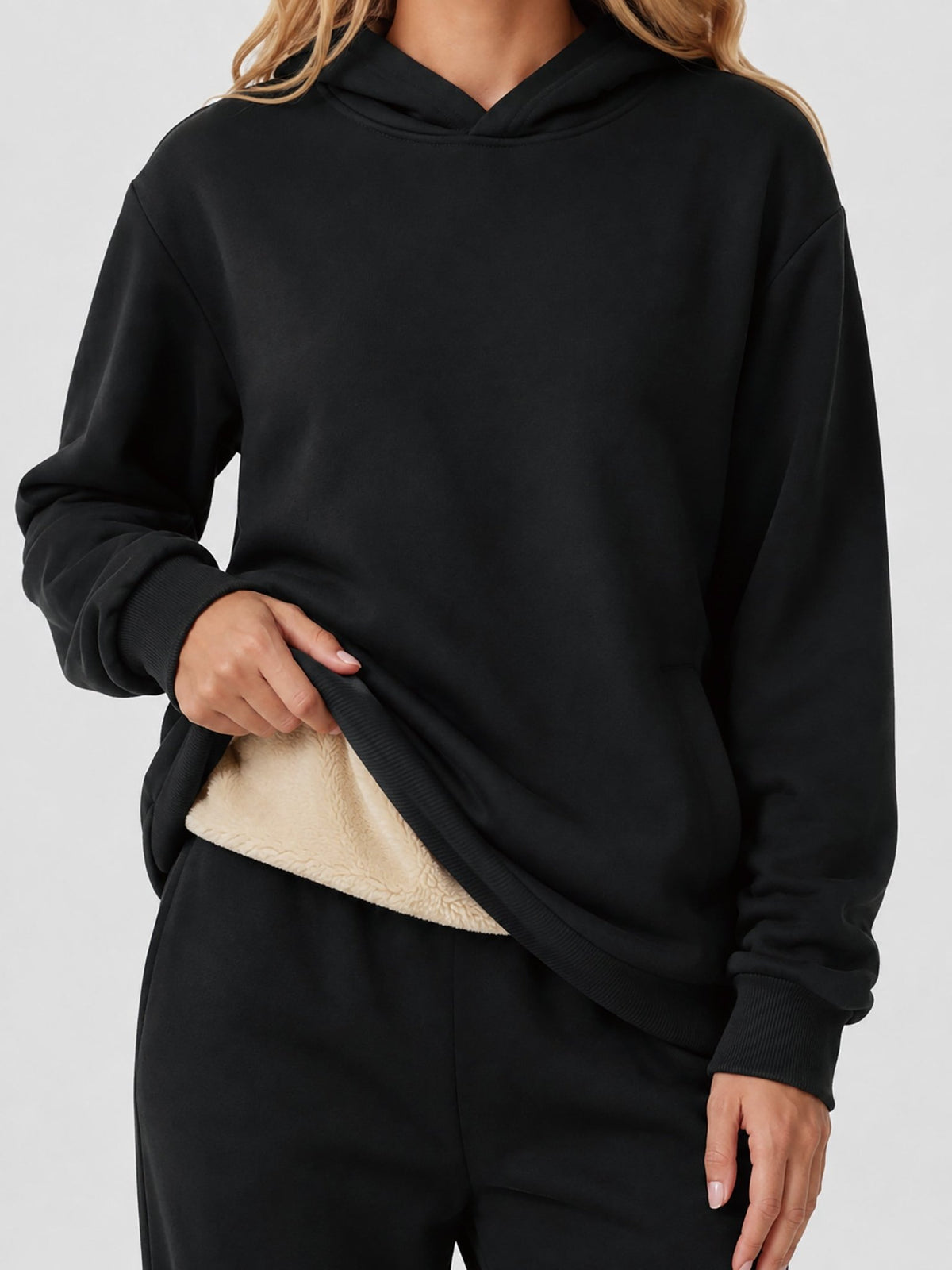 YUCOLEN Women's Loose Fit Fleece Lined Hoodie with Cotton Blend Fabric in Black