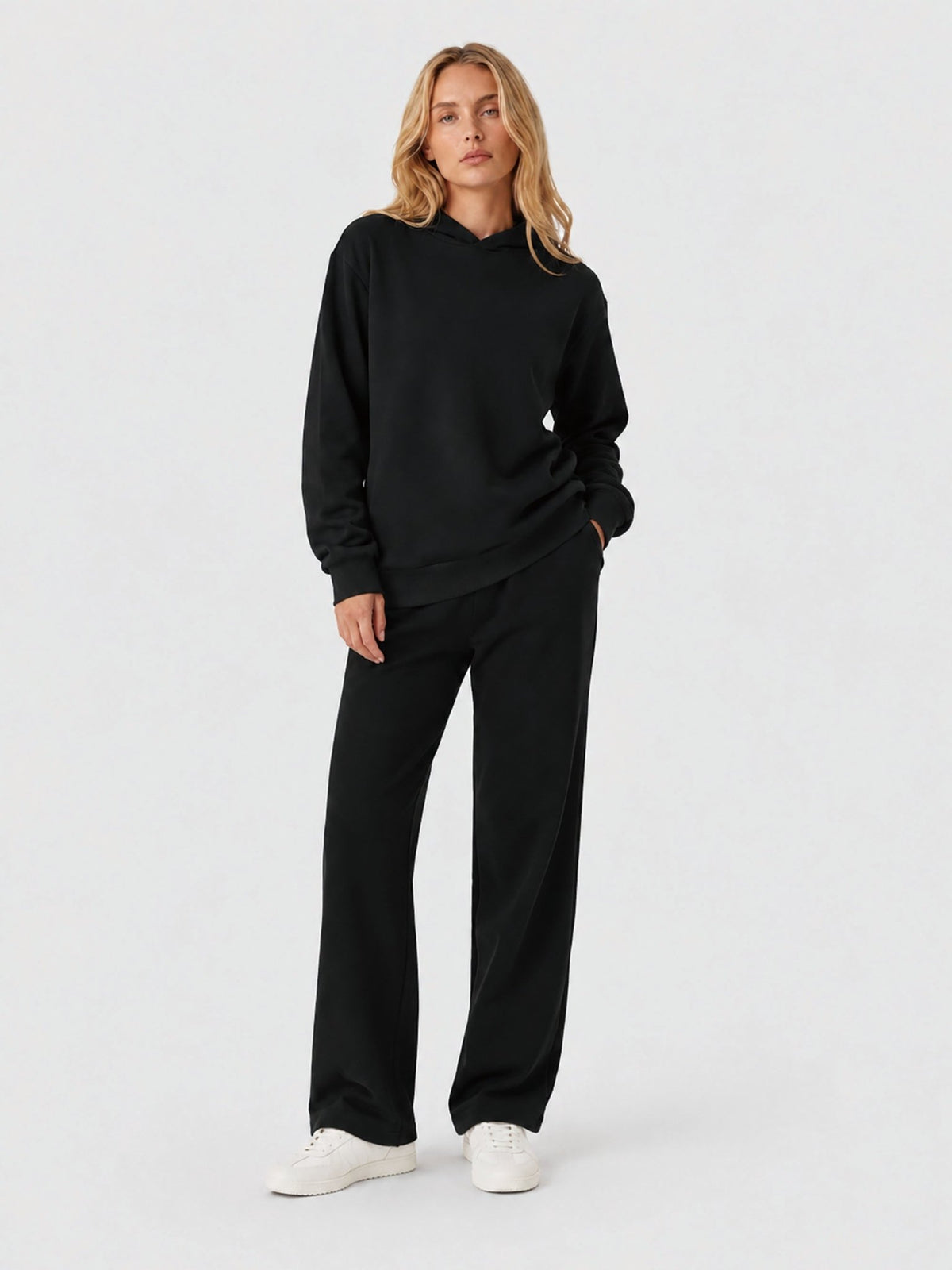 YUCOLEN Women's Loose Fit Fleece Lined Hoodie with Cotton Blend Fabric in Black