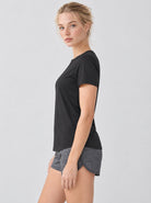 YUCOLEN Womens Quick Dry UPF 50 Athletic Short Sleeve Workout Top in Black