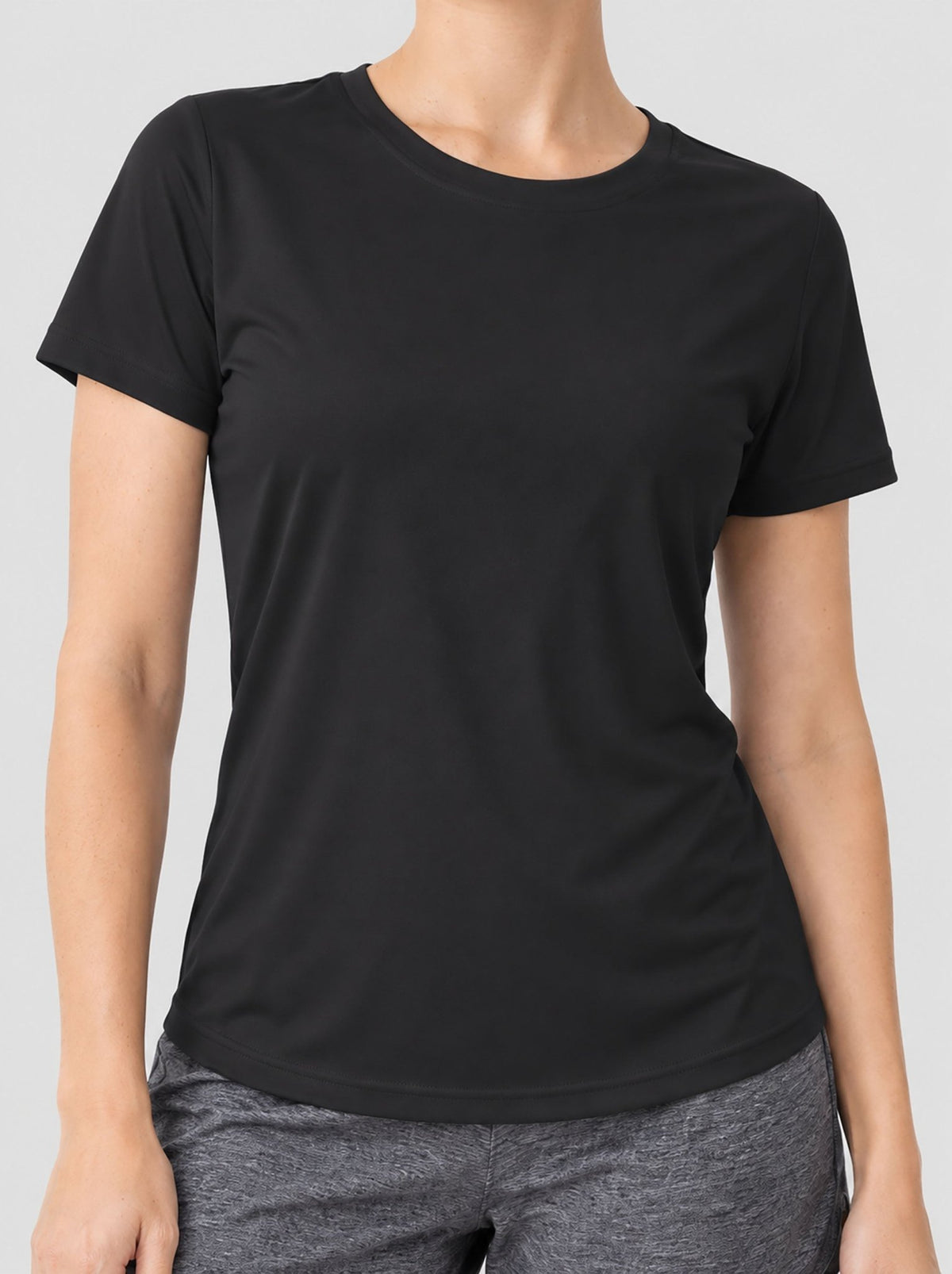 YUCOLEN Womens Quick Dry UPF 50 Athletic Short Sleeve Workout Top in Black