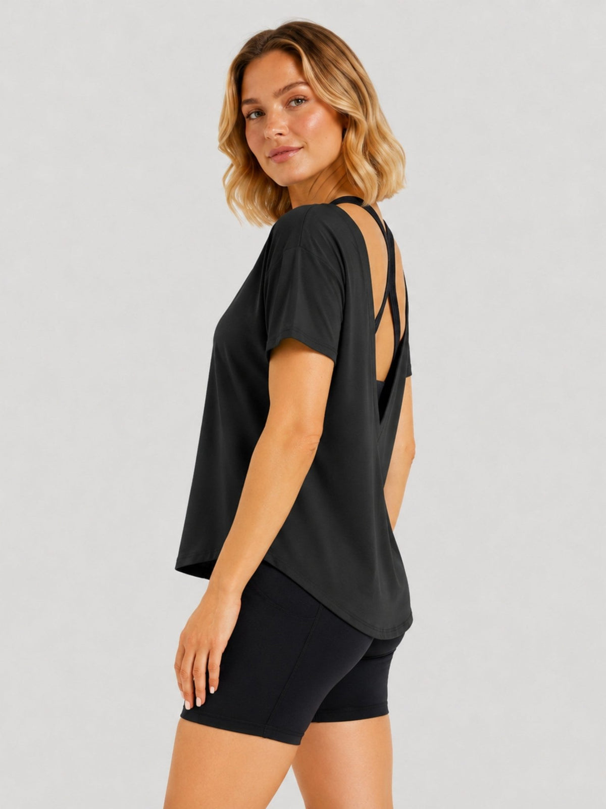 YUCOLEN Women's Reversible Workout Tee Open Back Loose Fit Athletic Shirt in Black