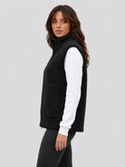 YUCOLEN Women's Sherpa Fleece Vest Fuzzy Zip Up Sleeveless Jacket with 4 Pockets in Black