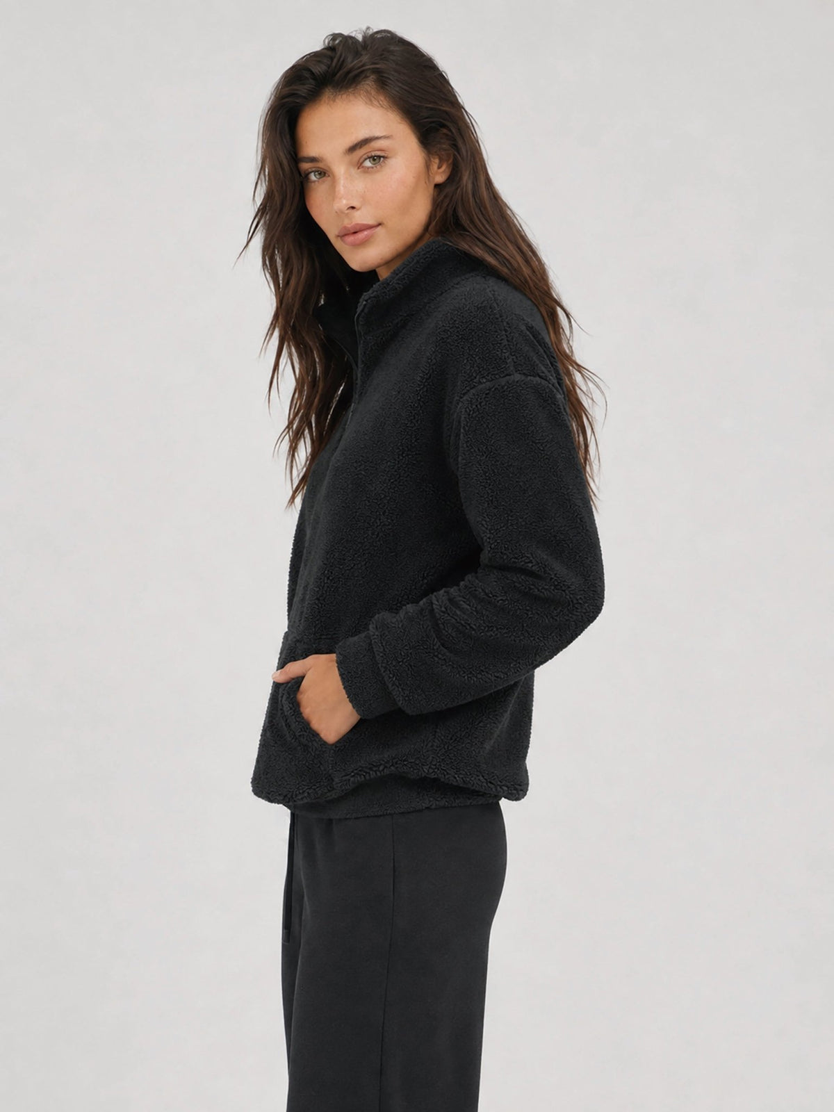 YUCOLEN Women's Stretchy Half Zip Fuzzy Sherpa Pullover with Kangaroo Pocket in Black