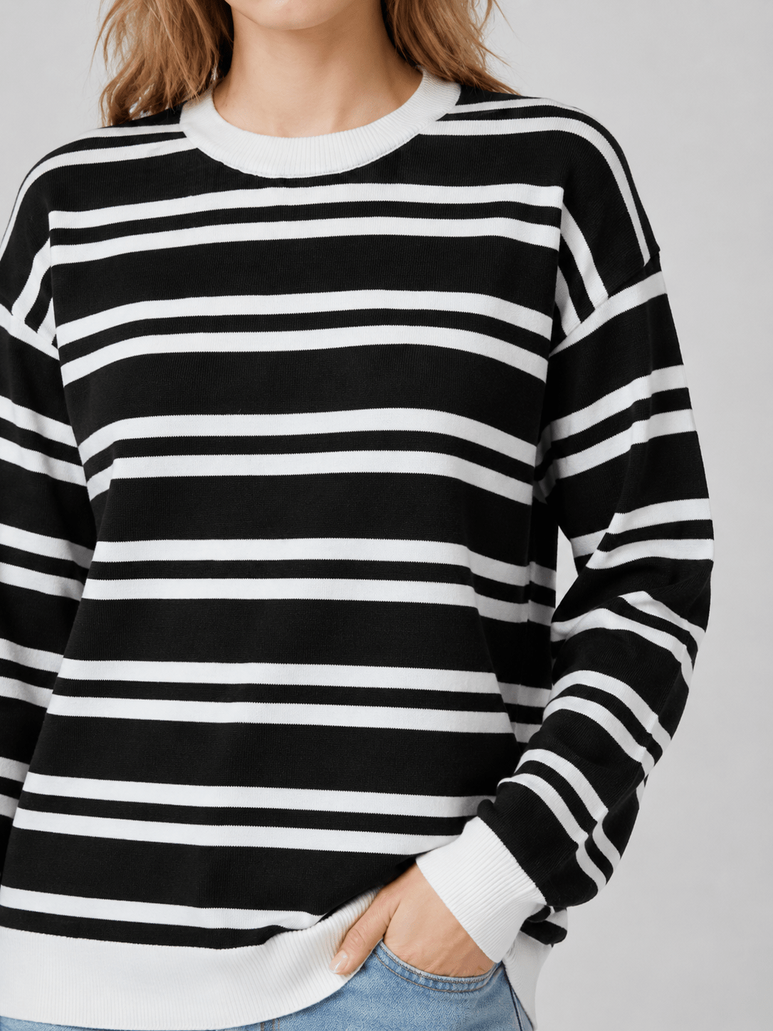 YUCOLEN Women's Striped Crewneck Sweater Soft Knit Casual Loose Fit Pullover for Fall Winter in Black