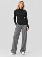 YUCOLEN Womens Thermal Long Sleeve Workout Top with Thumb Holes in Black