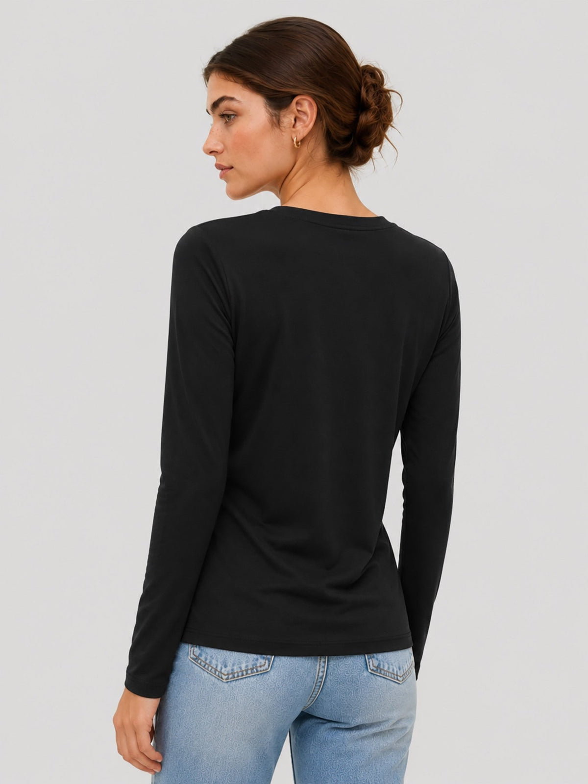YUCOLEN Women's V Neck Long Sleeve Shirt Cotton Blend Soft Performance Tee in Black