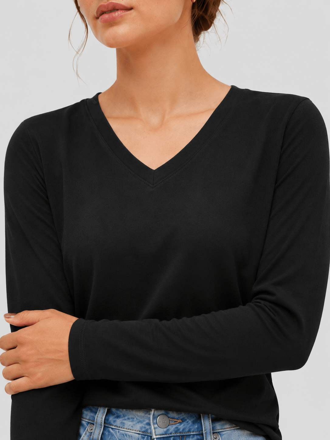 YUCOLEN Women's V Neck Long Sleeve Shirt Cotton Blend Soft Performance Tee in Black