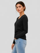 YUCOLEN Women's V Neck Long Sleeve Shirt Cotton Blend Soft Performance Tee in Black